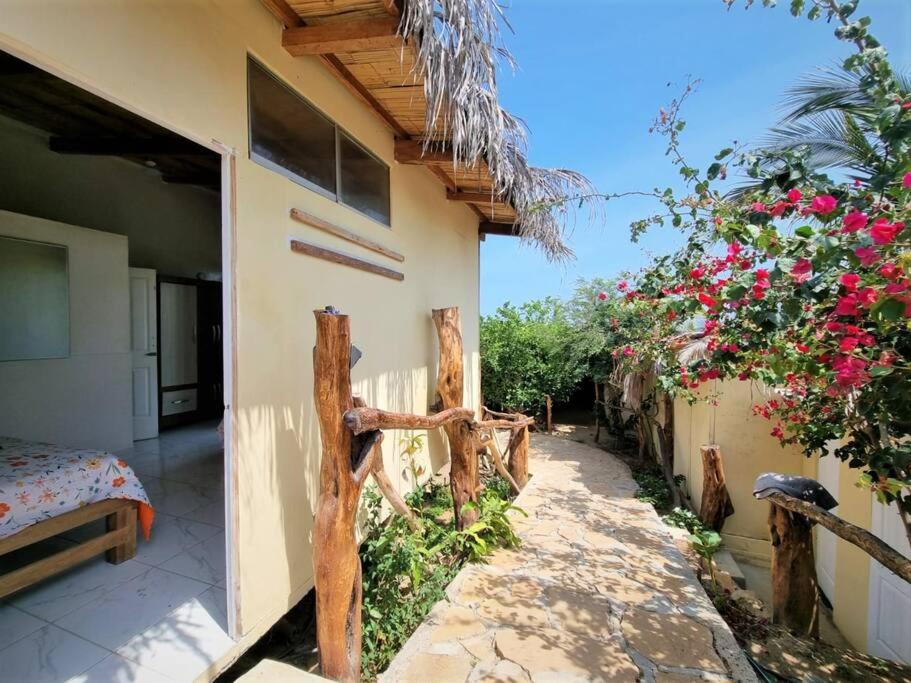 Bright Bungalow 6 Close to Ocean
