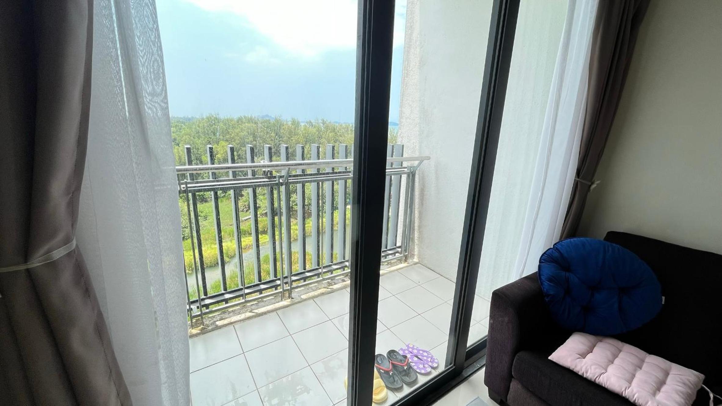 Sea La Vie @ Swiss Garden Resort Residence view 2