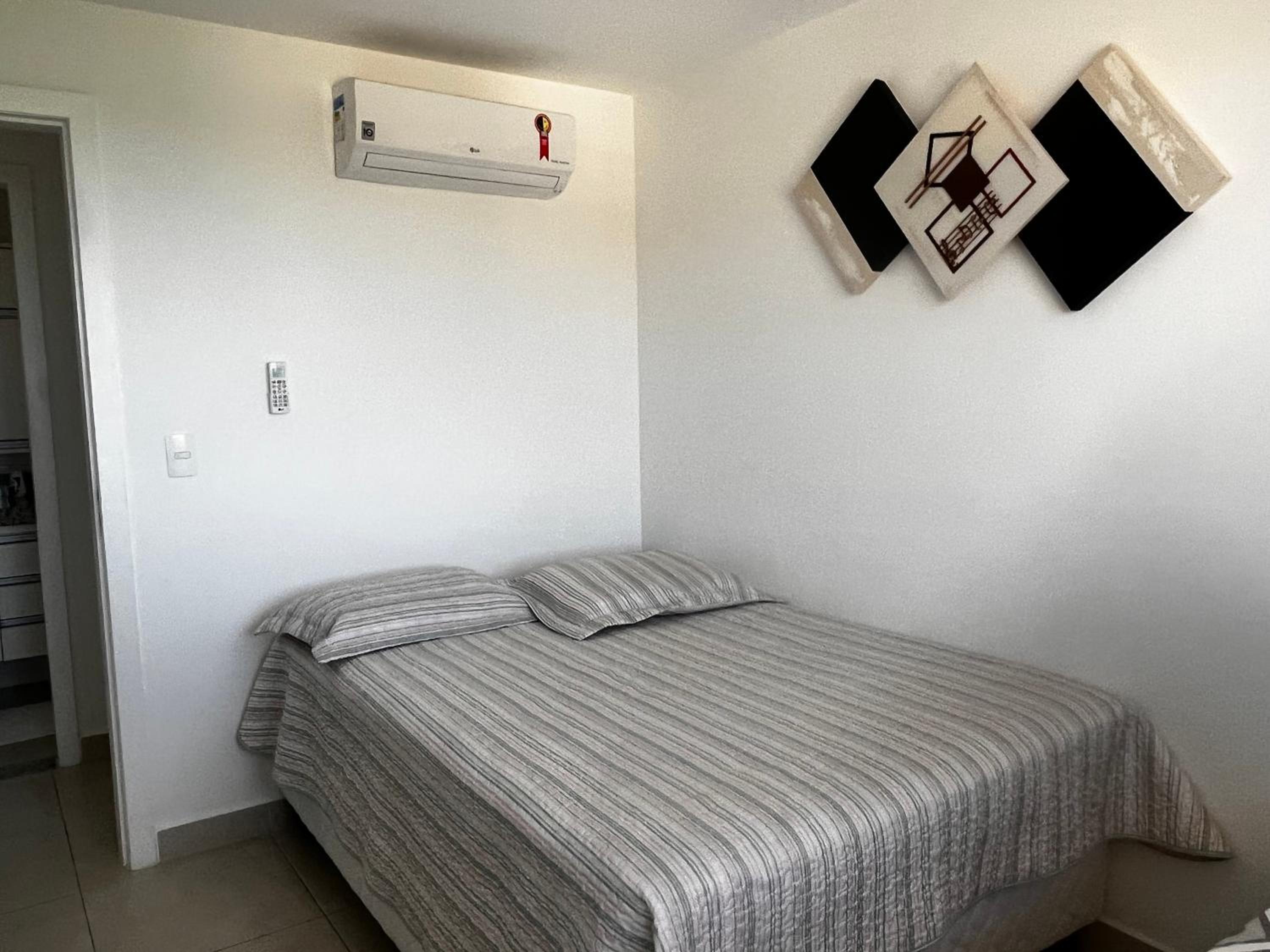 Apto com vista para Mar com Wi-Fi ar split próximo de duas Praias do Morro e a Praia da Cerca