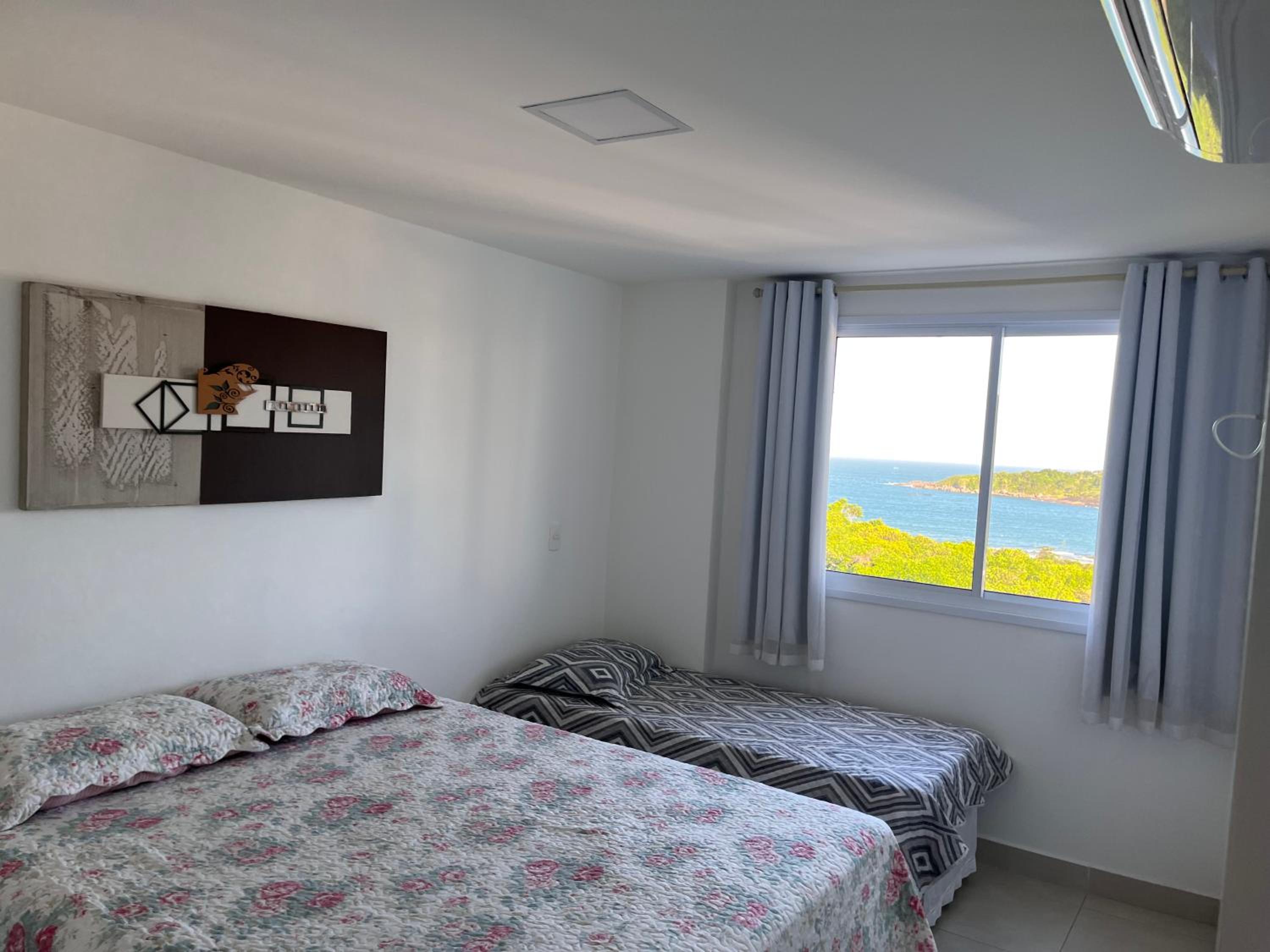 Apto com vista para Mar com Wi-Fi ar split próximo de duas Praias do Morro e a Praia da Cerca