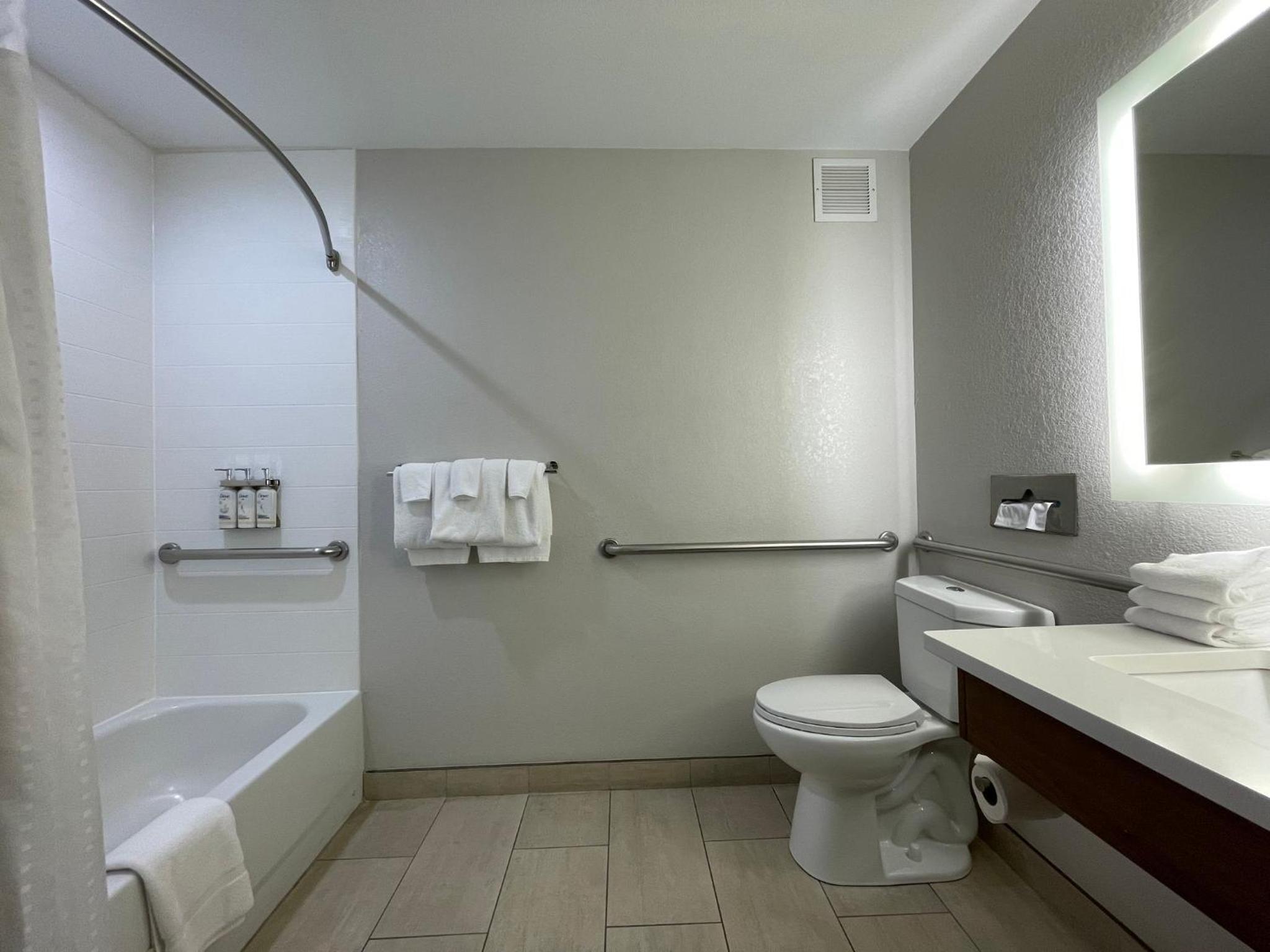 Holiday Inn Express & Suites Chattanooga East Ridge by IHG