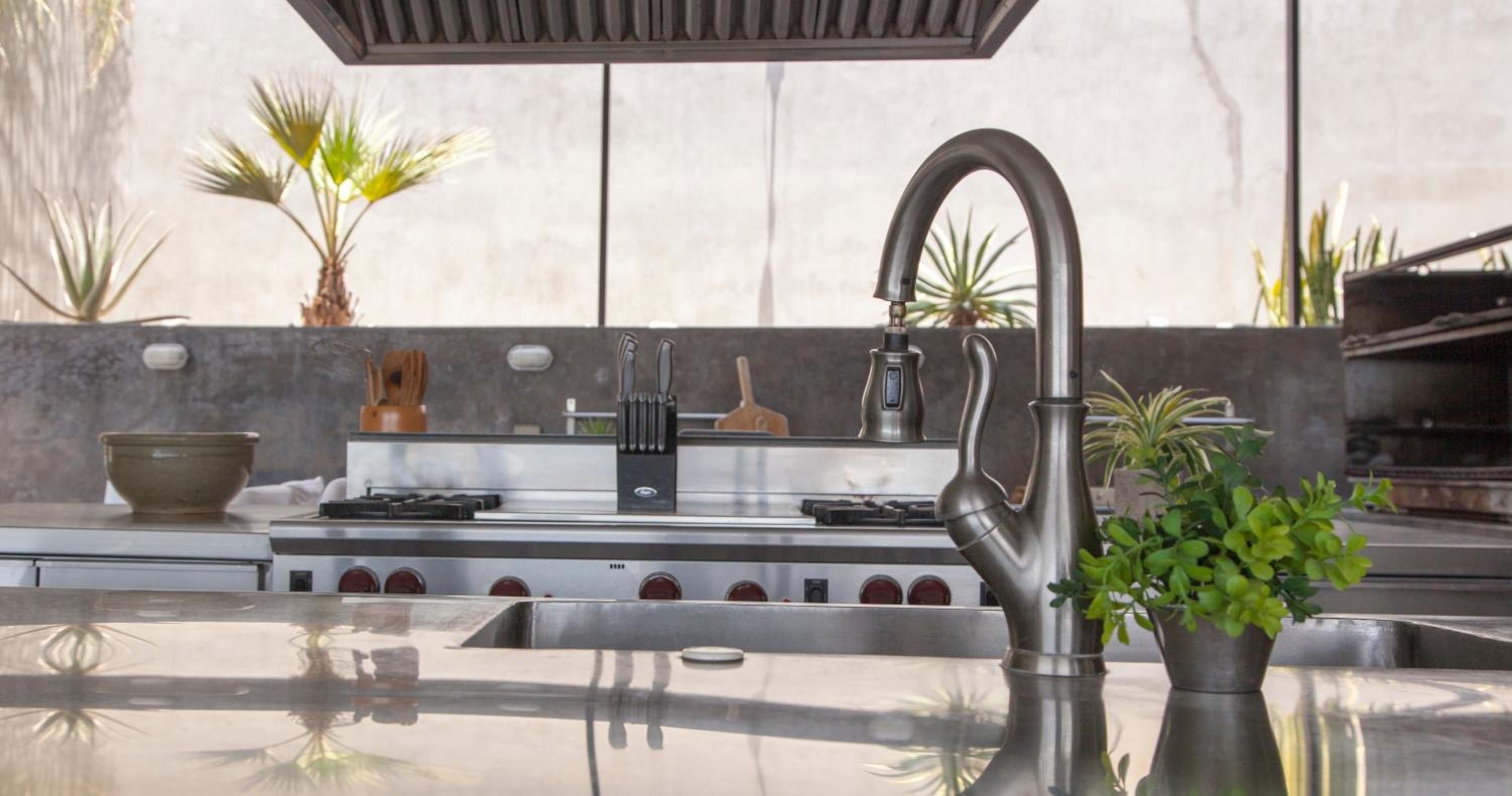 Villa Wellmina - Stunning Sunsets & Relaxing Poolside Vibes!