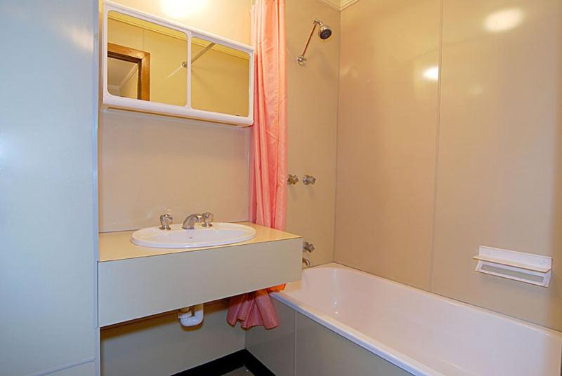 1750 Hotham 12