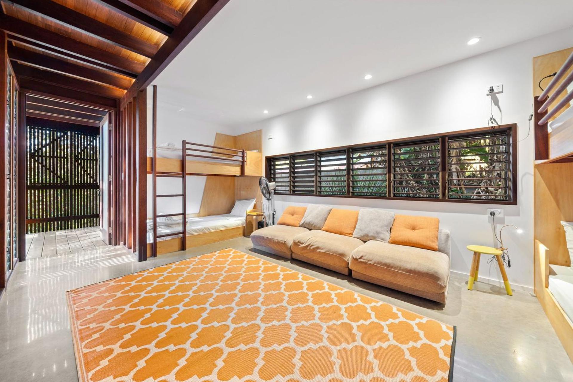 Moonshine Beach Shack by Discover Stradbroke