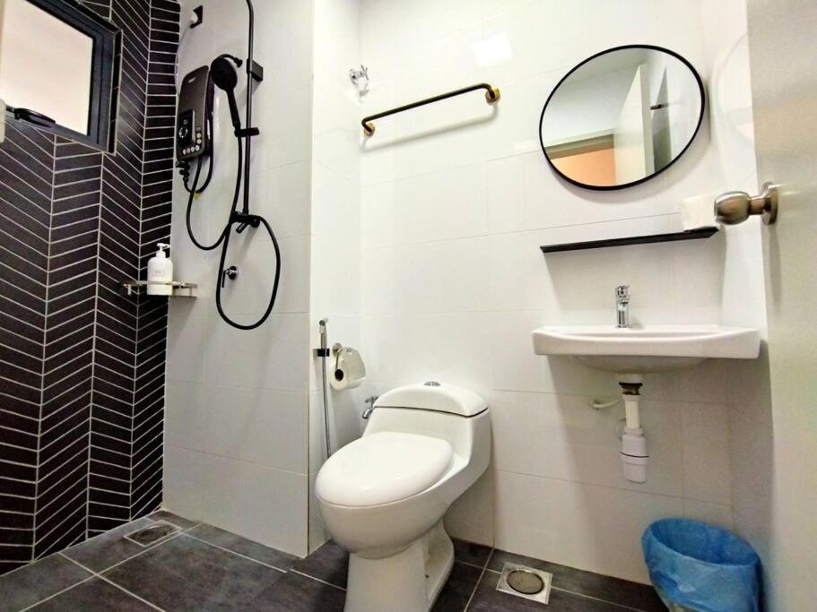 Urbanite Premier Suite - Horizon Ipoh by Grab A Stay photo 4
