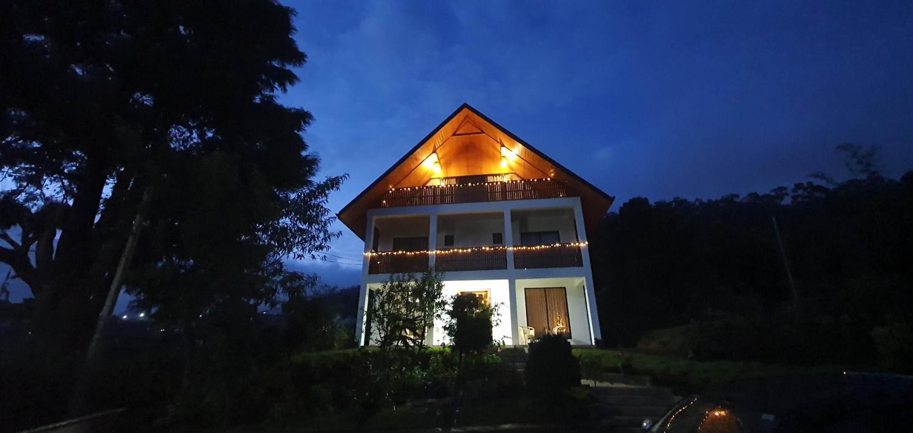 Shalom Bungalow