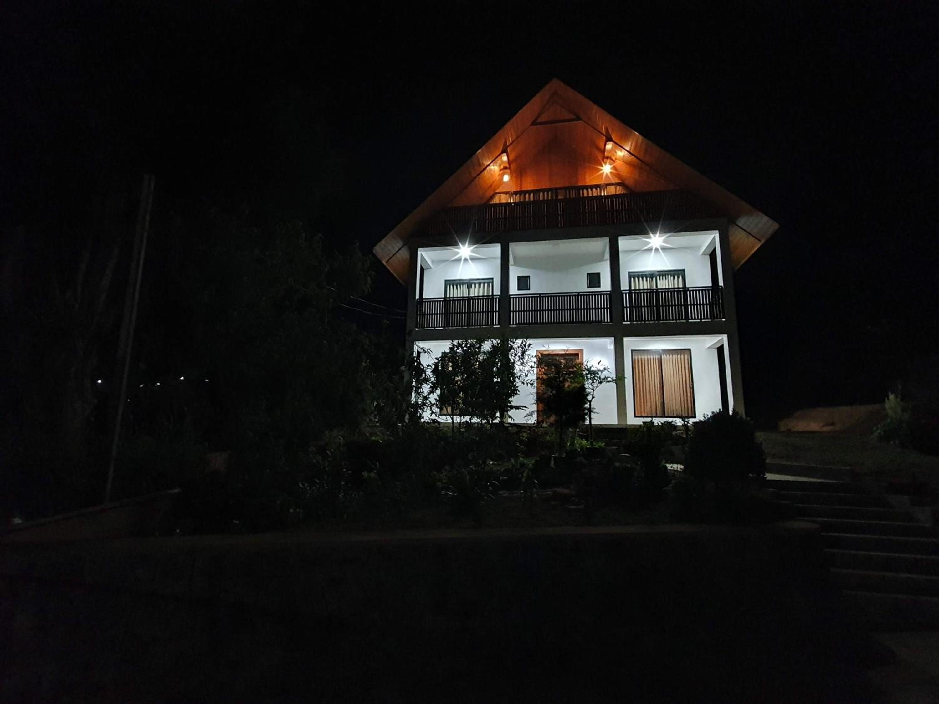 Shalom Bungalow