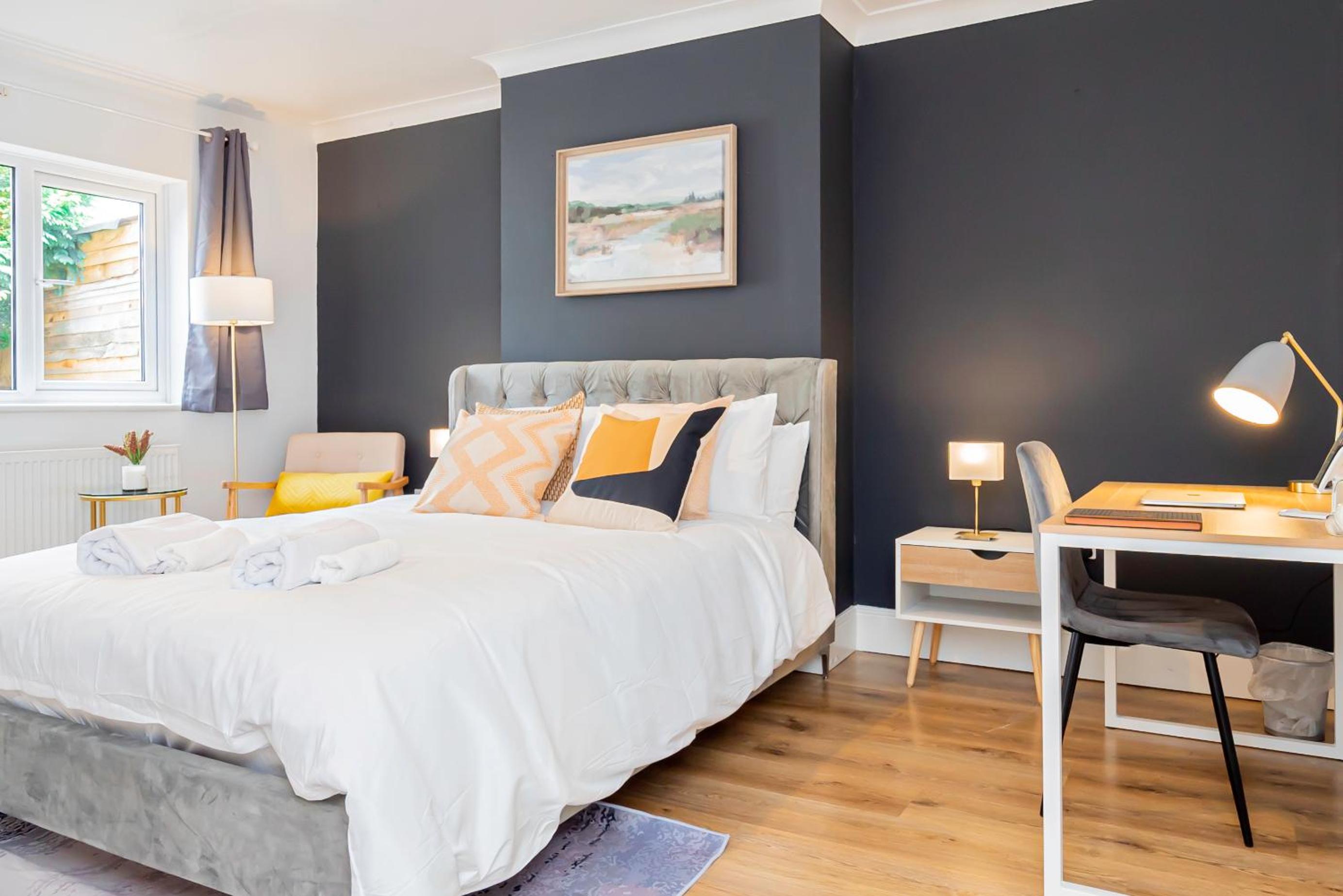 Charming 2-Bedroom Flat with a Garden and Free Parking at Abingdon view 4