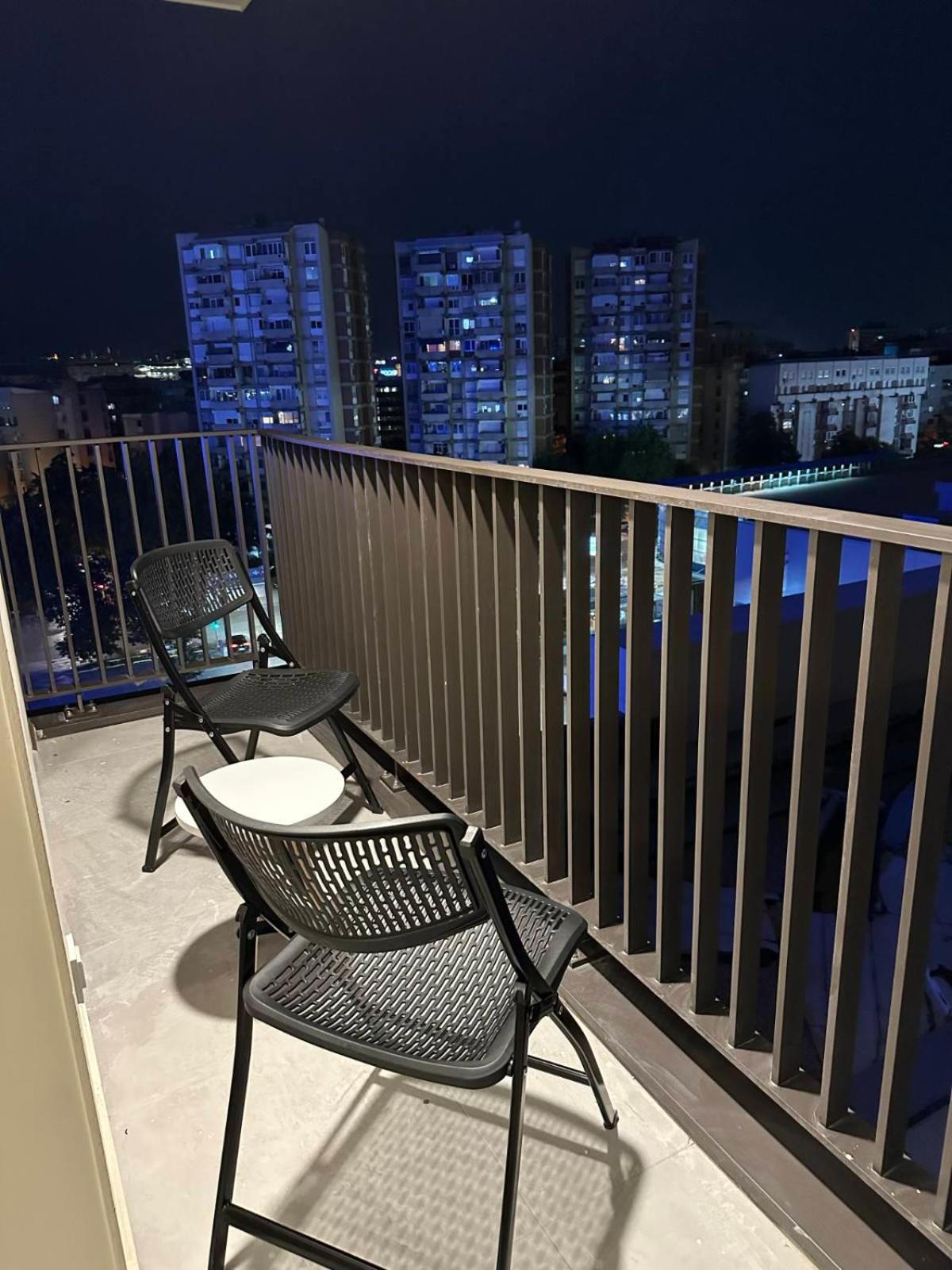 Diamond City Center Apartment