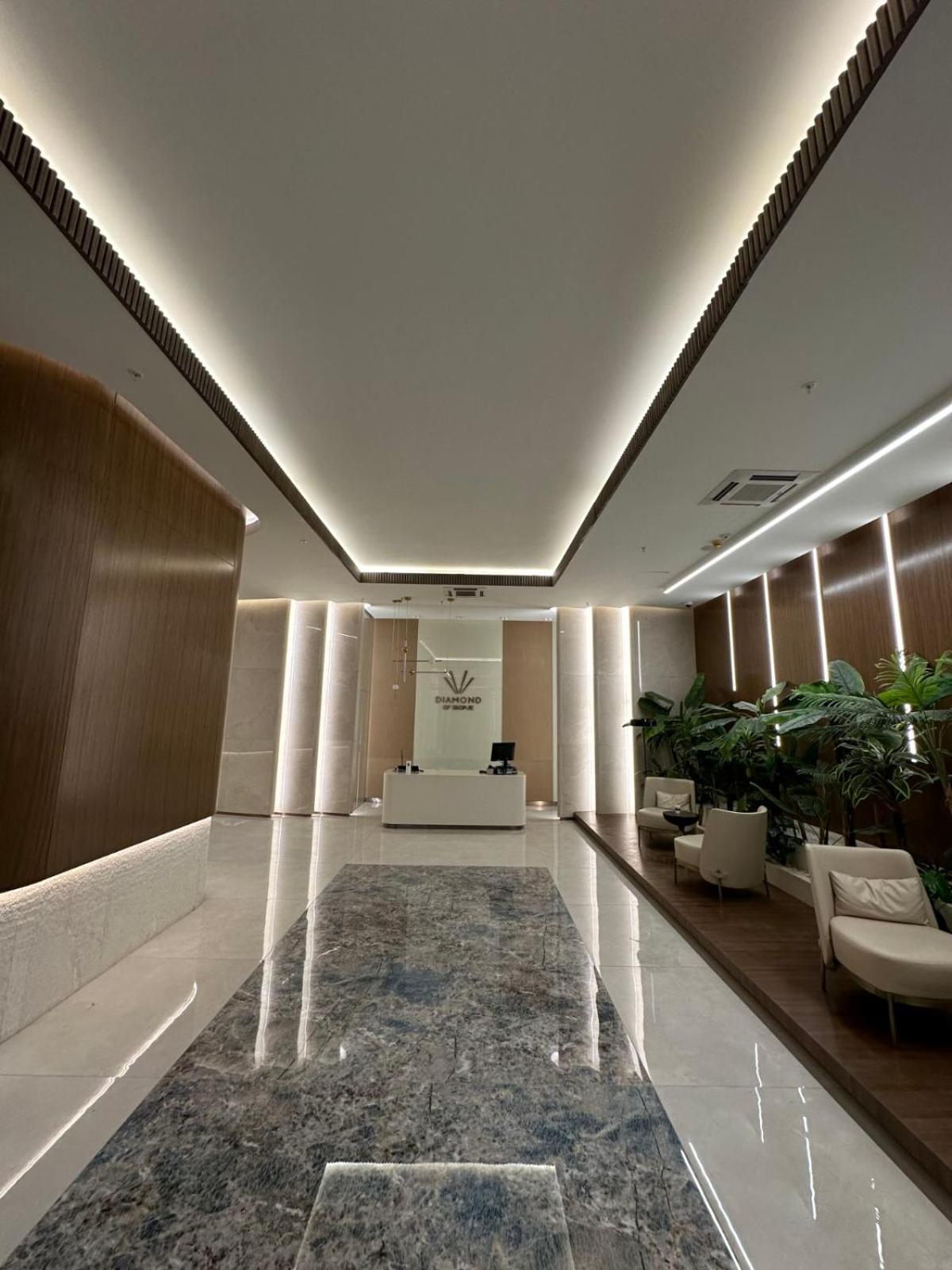 Diamond City Center Apartment