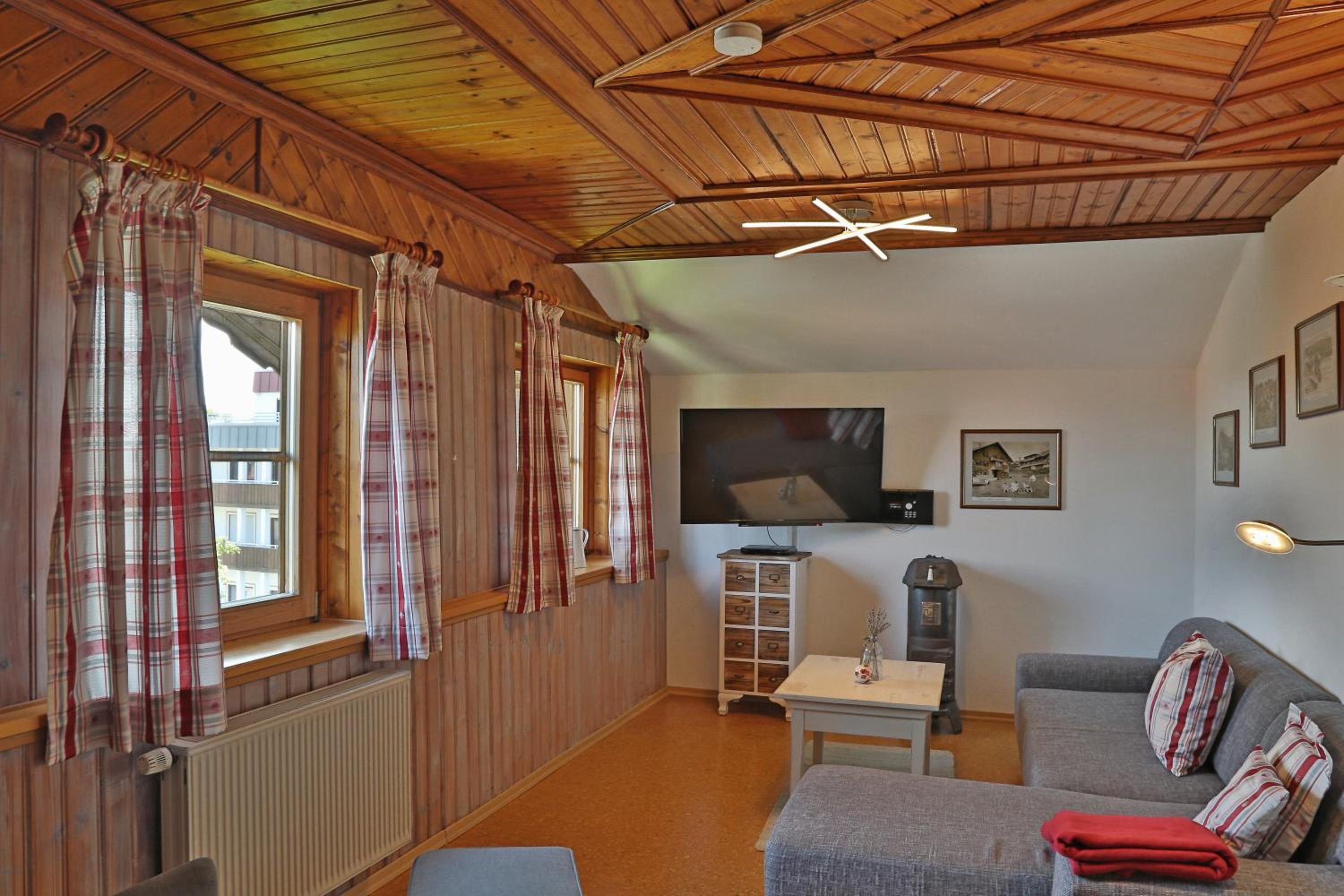 Alpenstern Finy, Bio-Gästehaus