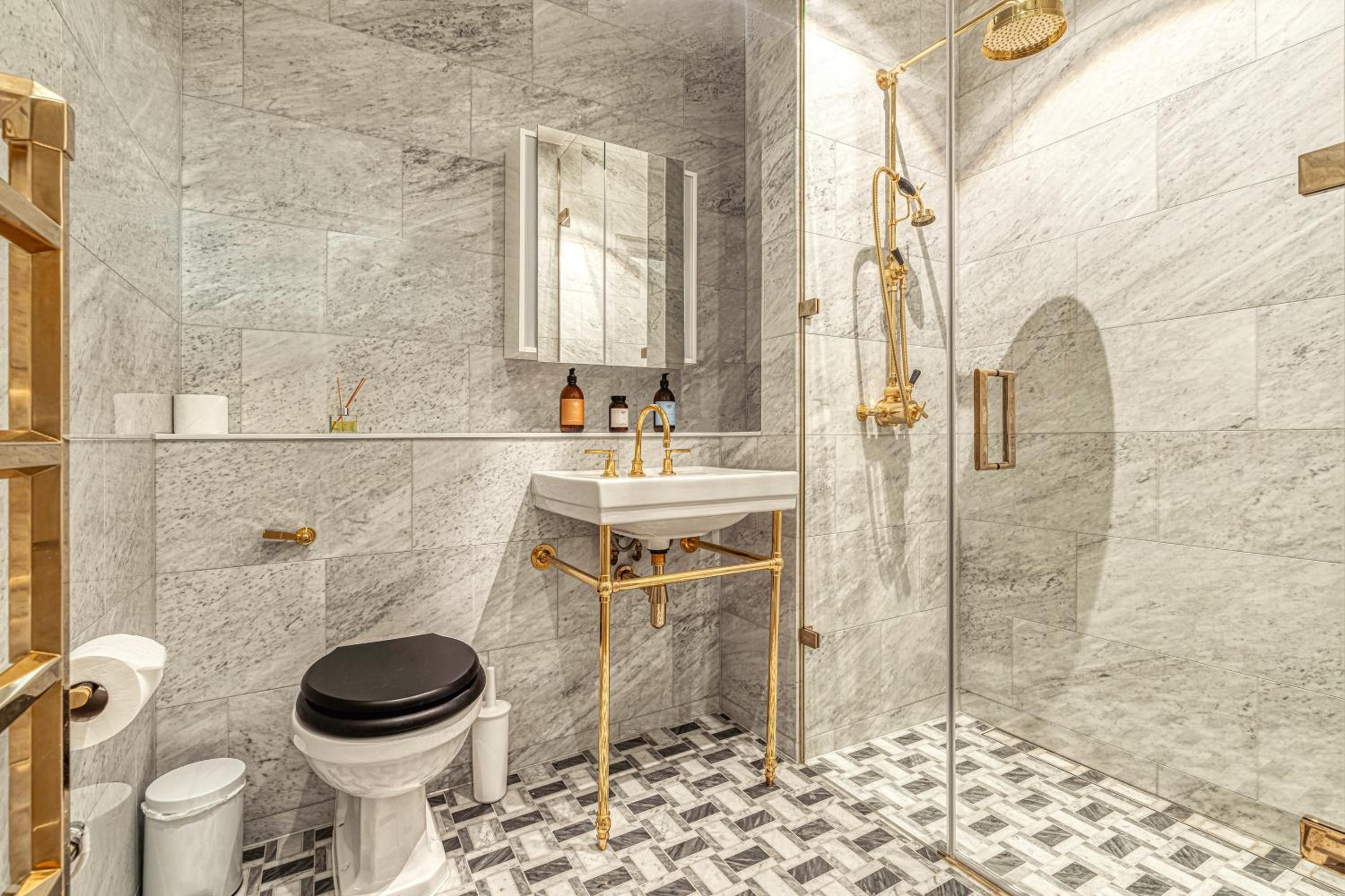 Luxury flats near Big Ben and London Eye