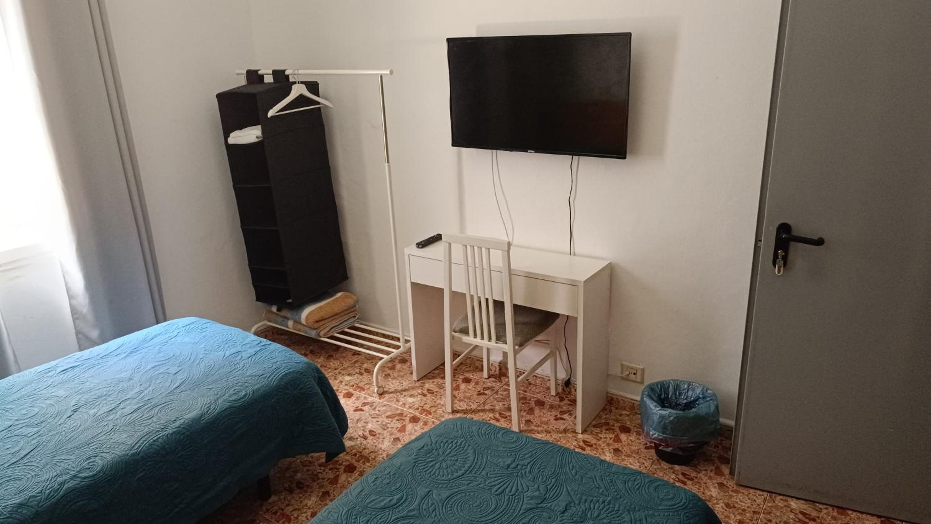 Alcaravaneras Hostel, photo 59