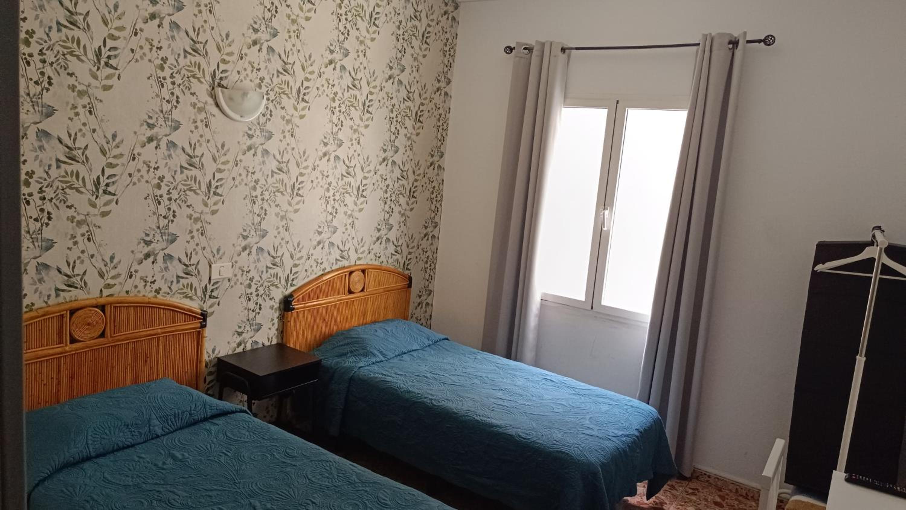 Alcaravaneras Hostel