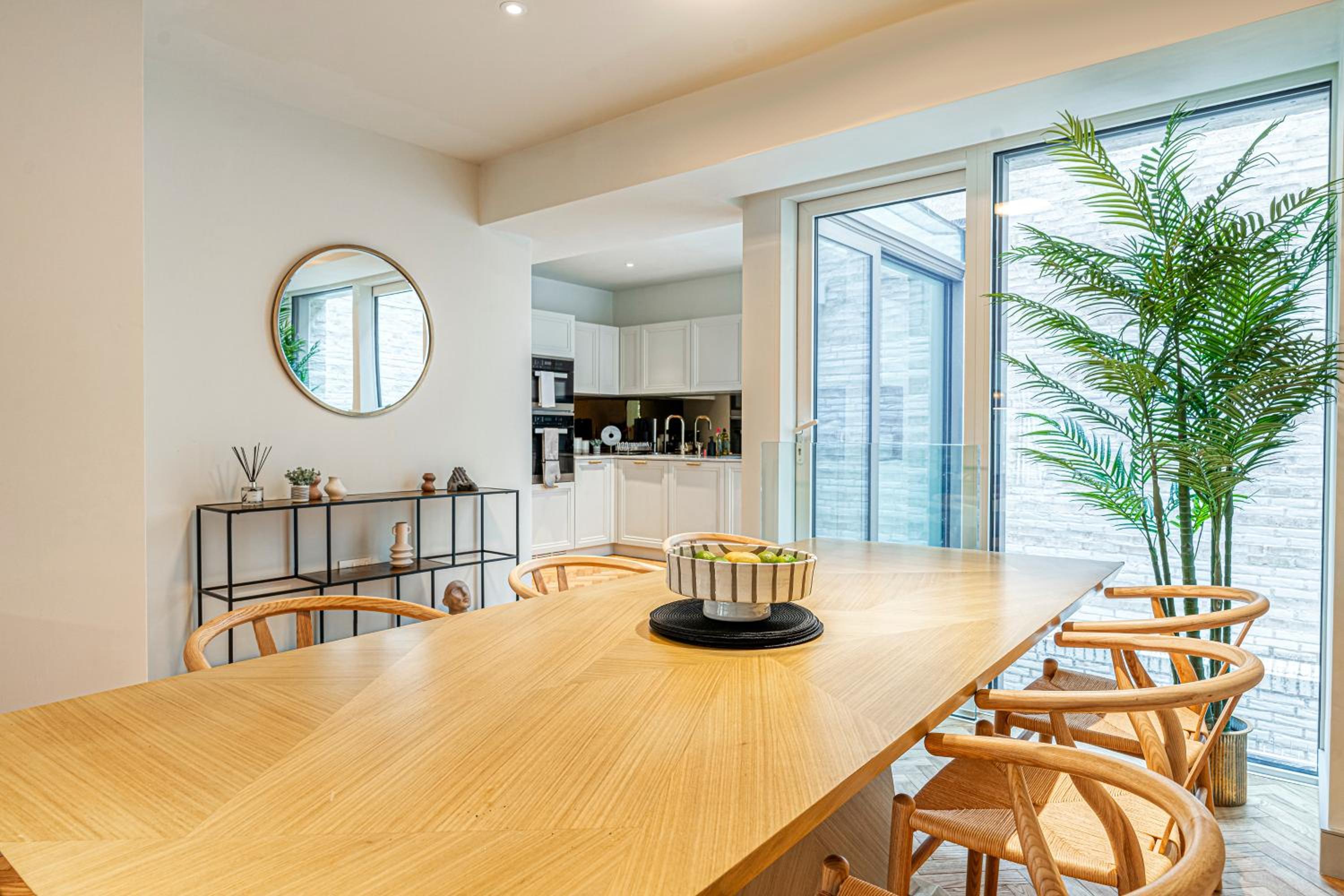 Luxury flats near Big Ben and London Eye