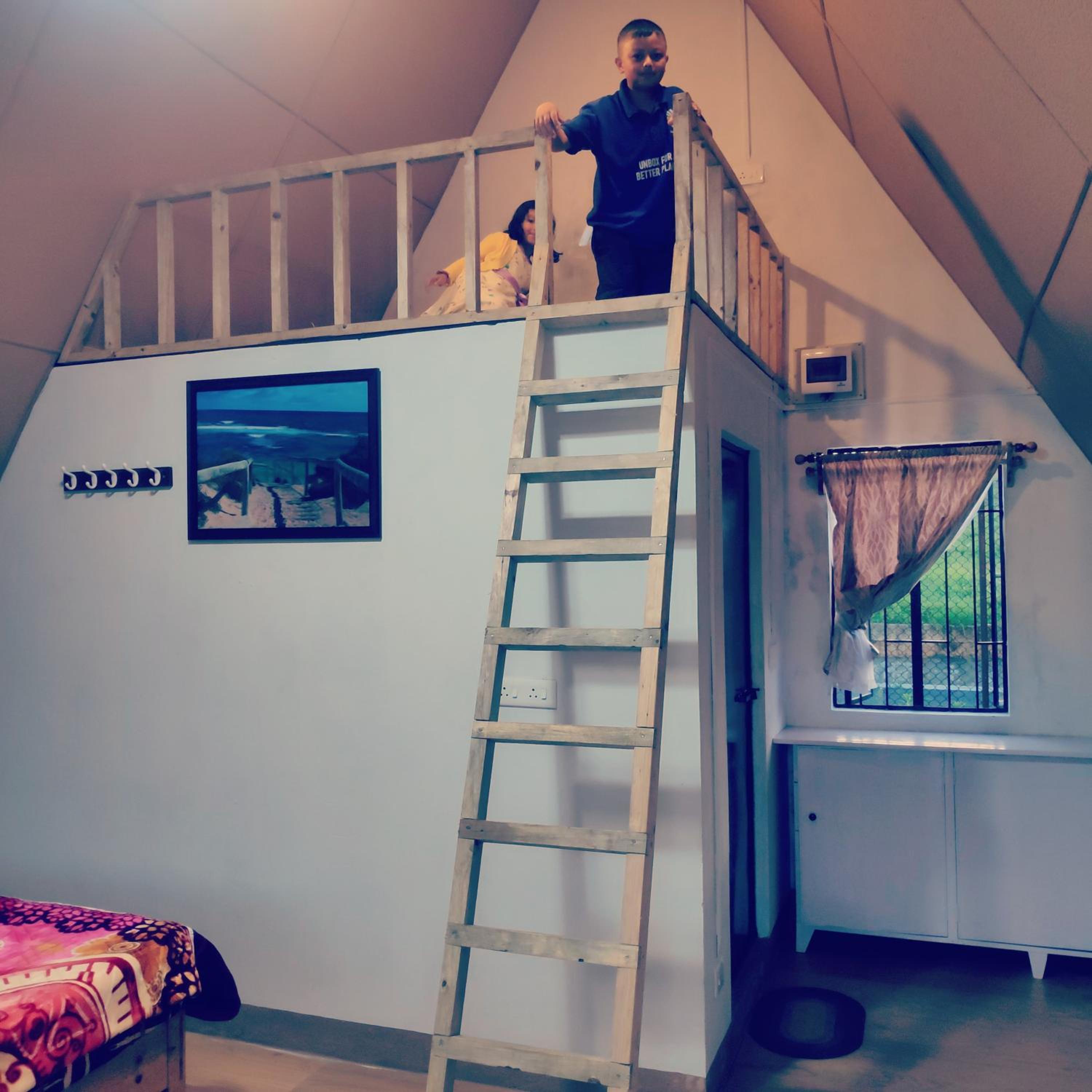 SYLWAN-O SUNRISE HOMESTAY & Restaurant