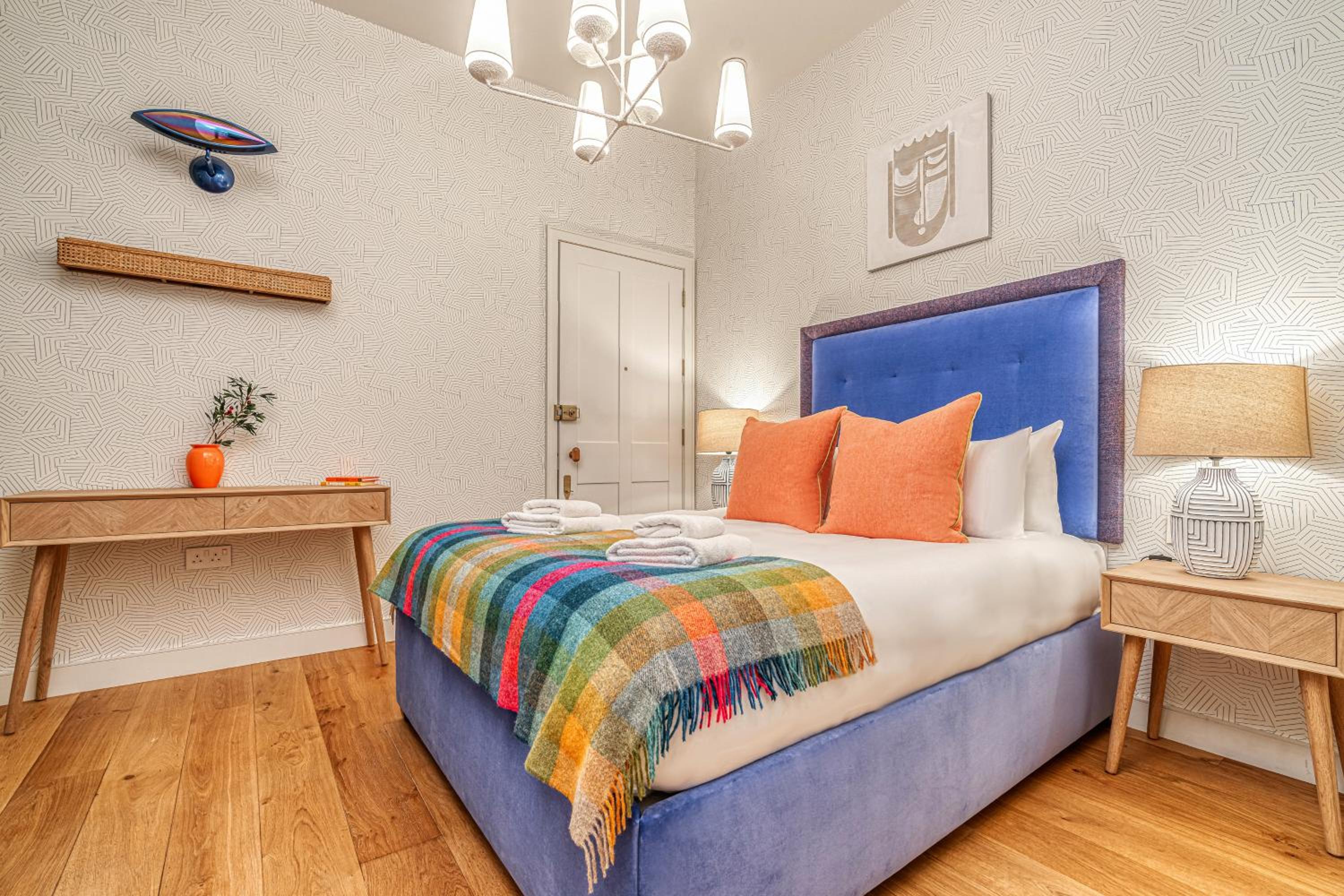 Luxury flats near Big Ben and London Eye
