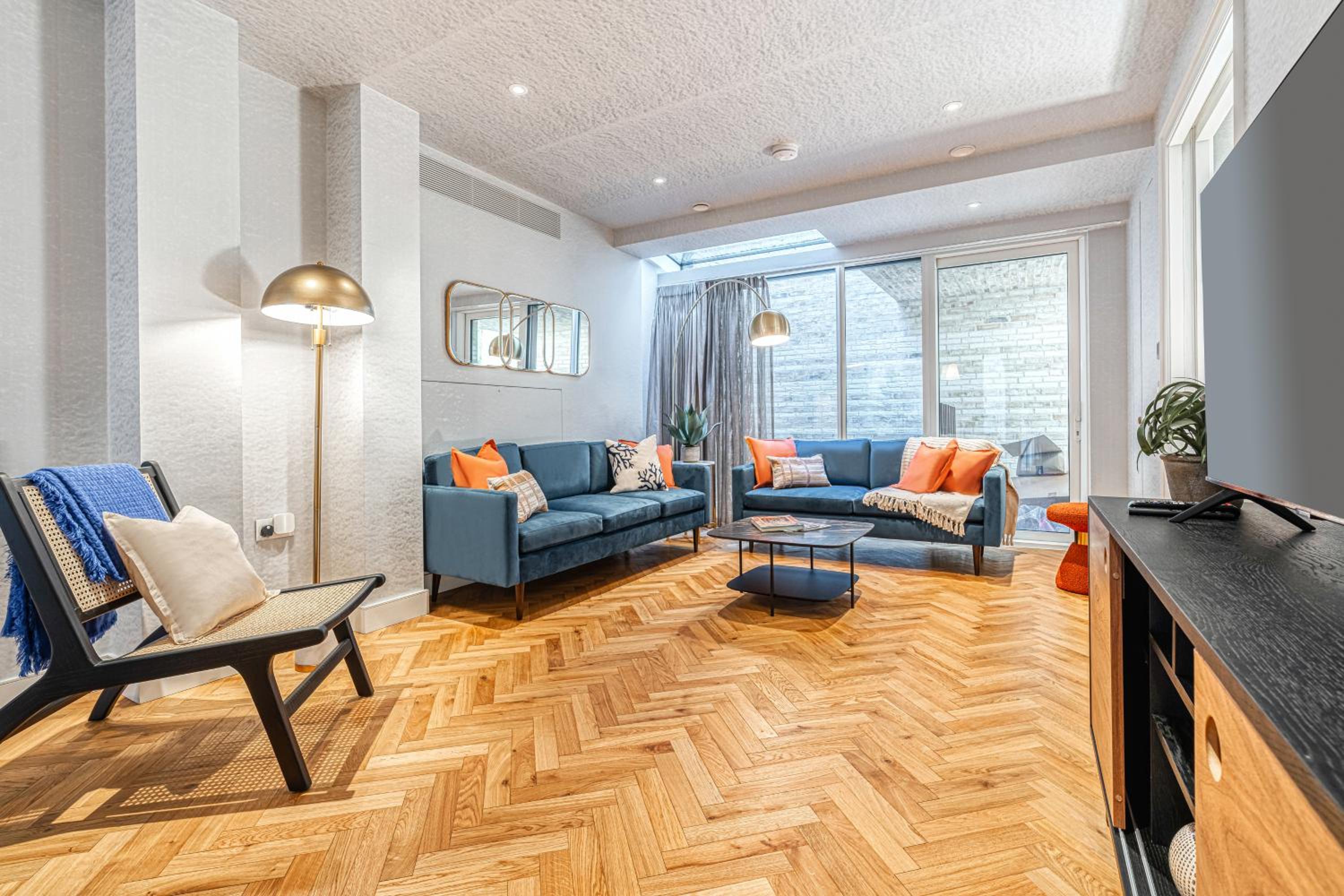 Luxury flats near Big Ben and London Eye