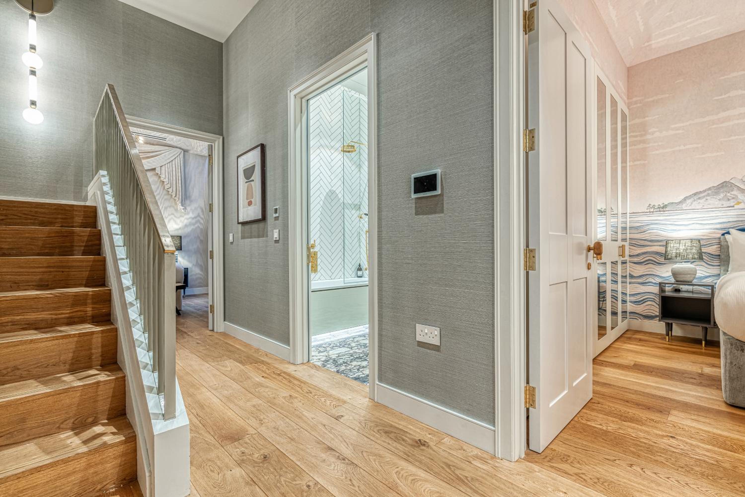 Luxury flats near Big Ben and London Eye