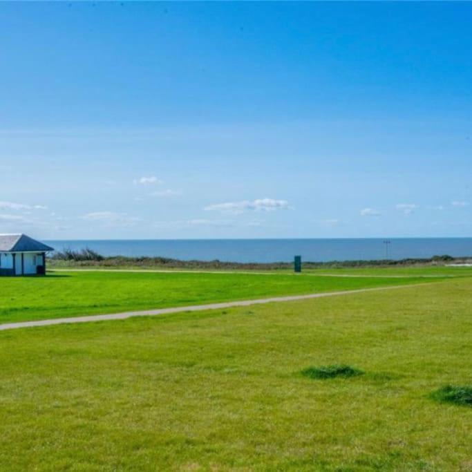 Seafront apartment with spectacular views