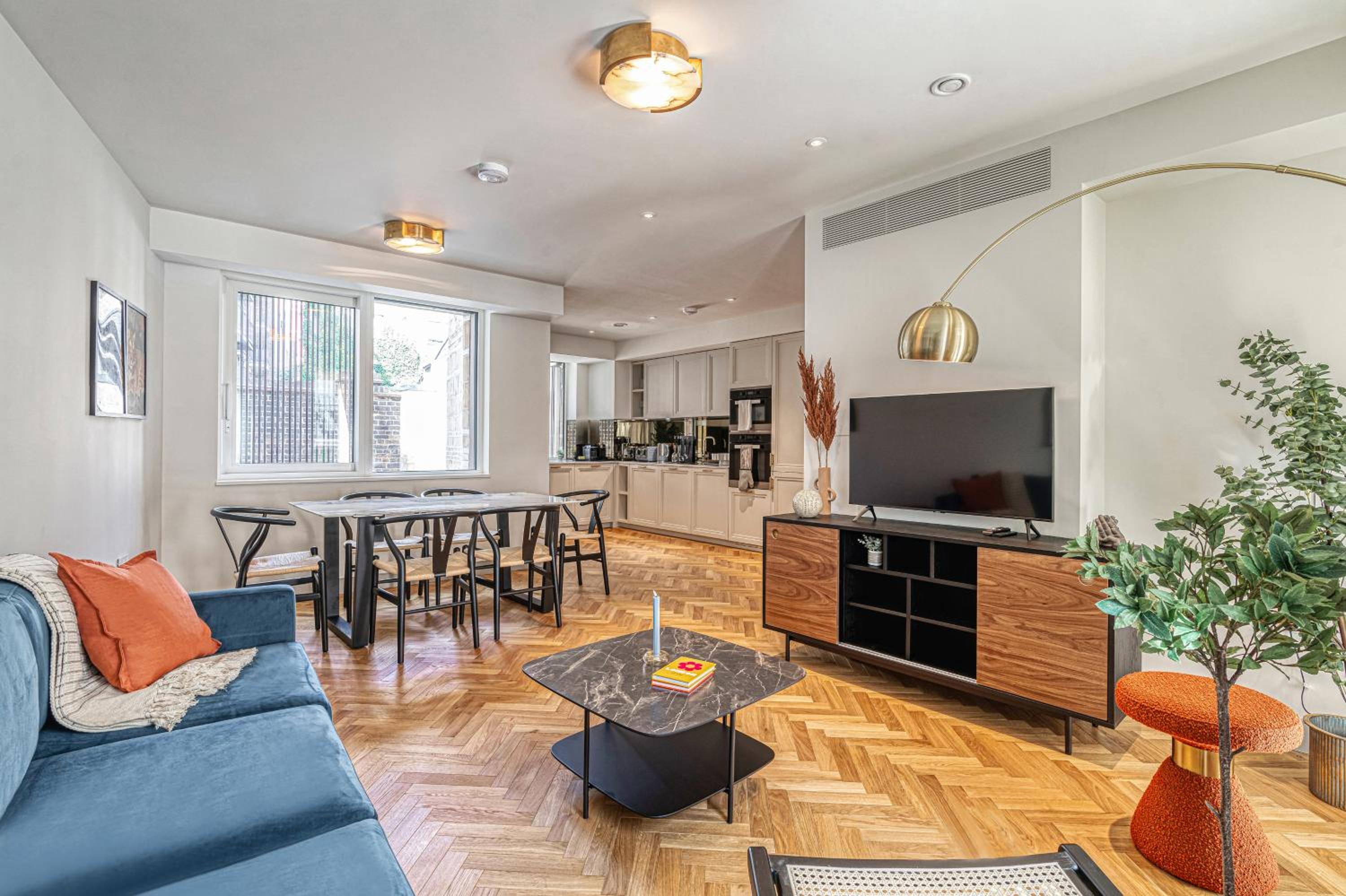 Luxury flats near Big Ben and London Eye