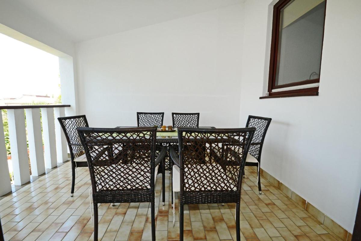 Photo 44