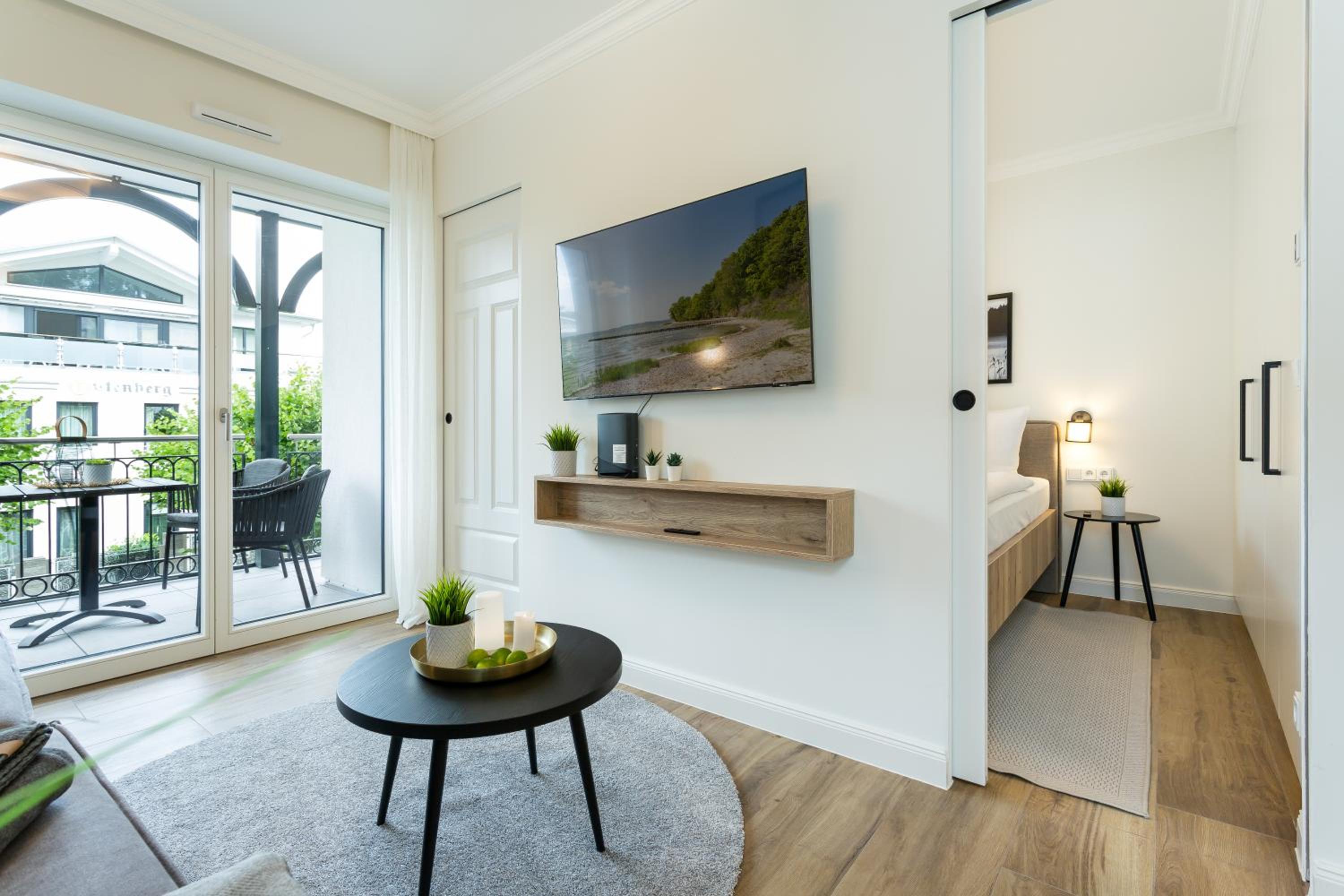 Villa Chloe Binz Appartements exklusiv in Top Lage mit Strandkorb am Strand