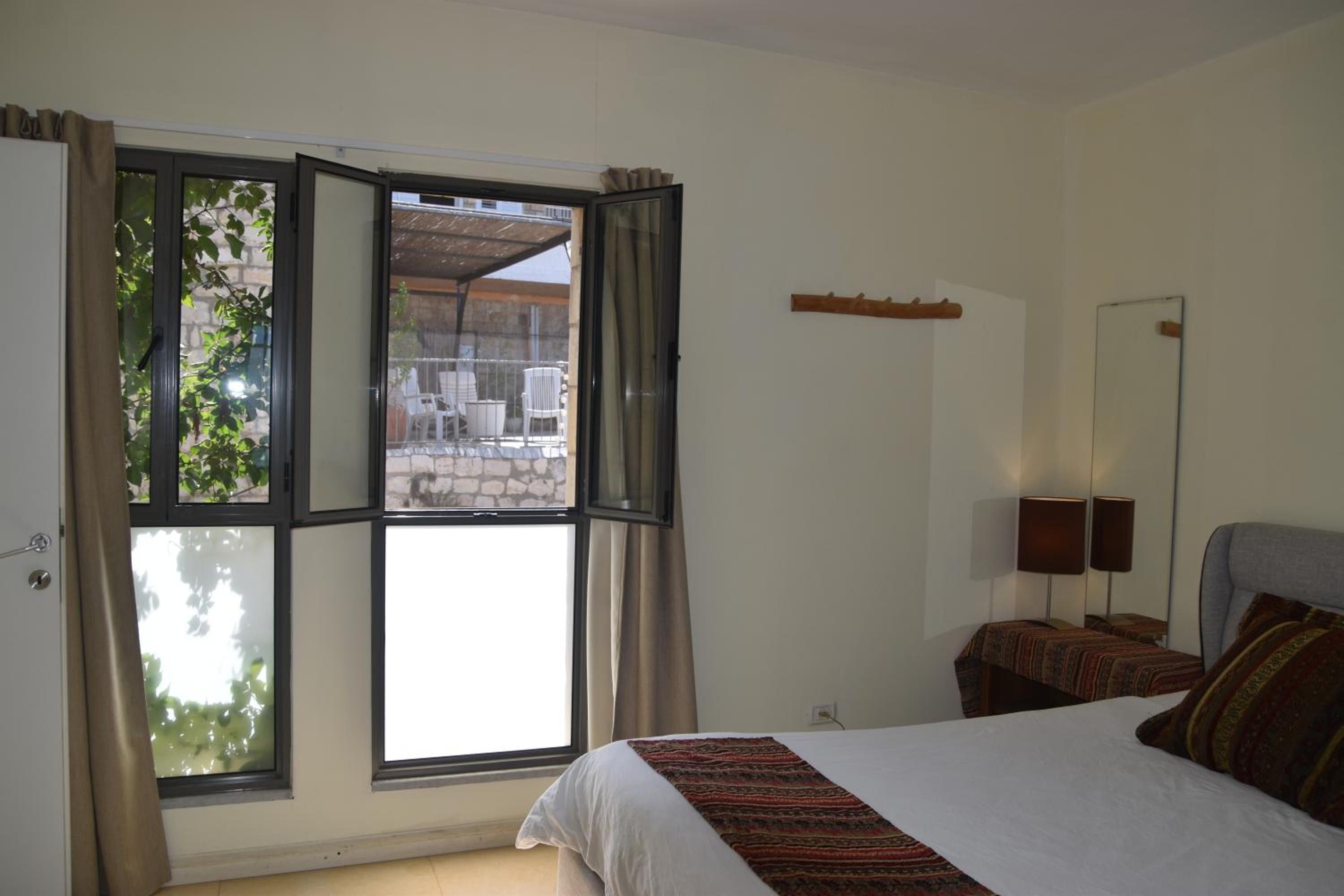 Artists' Colony Inn Zefat