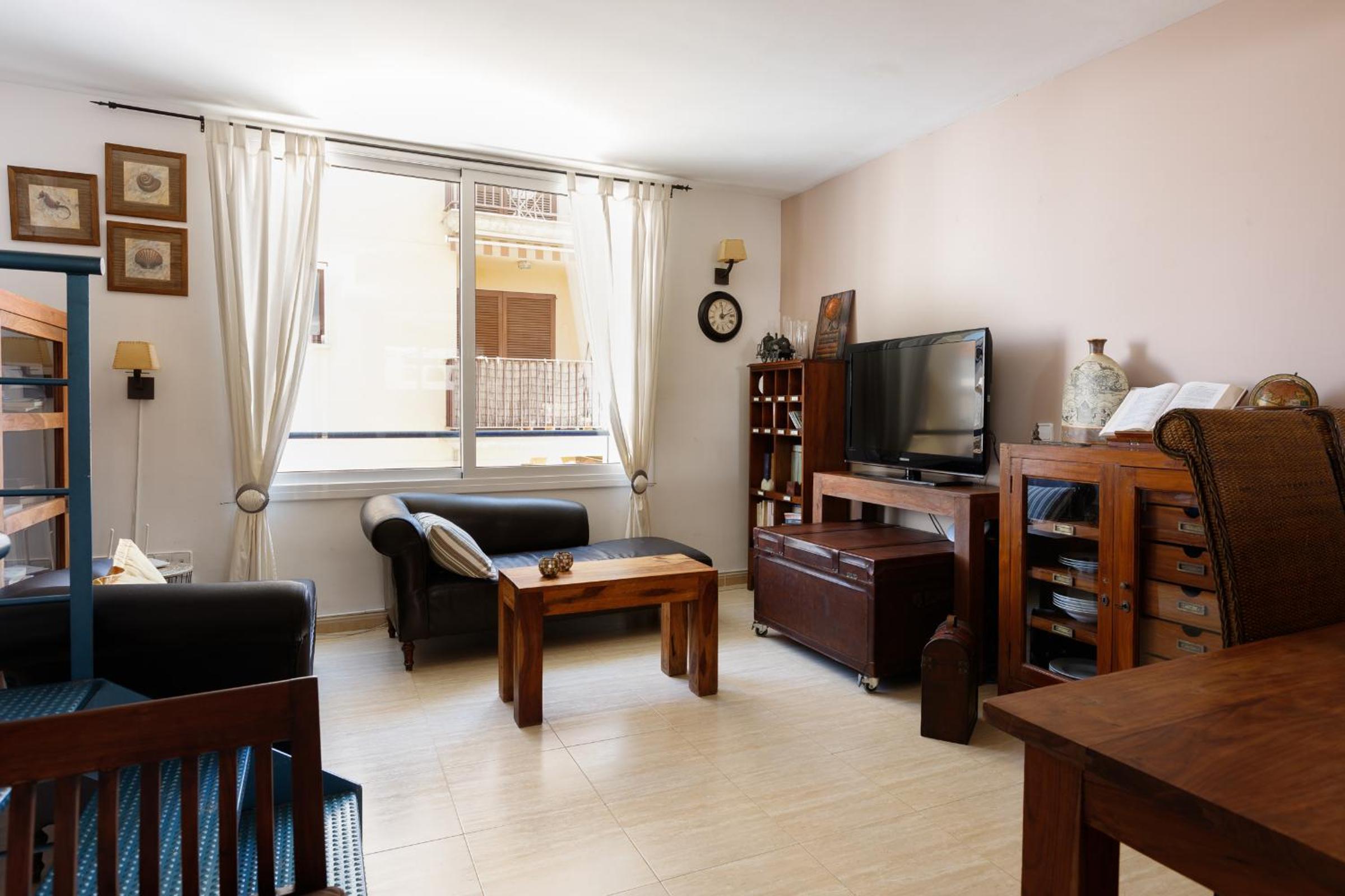 Lets Holidays Big terrace house with parking