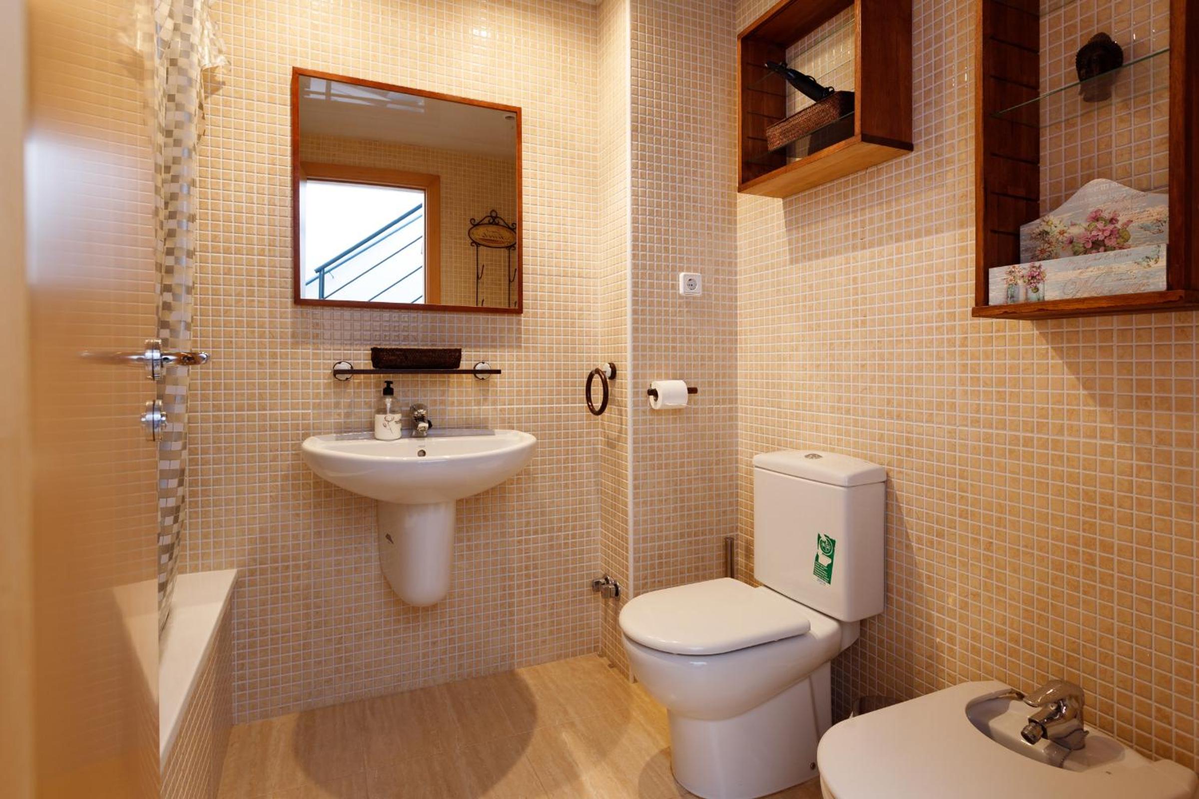 Lets Holidays Big terrace house with parking