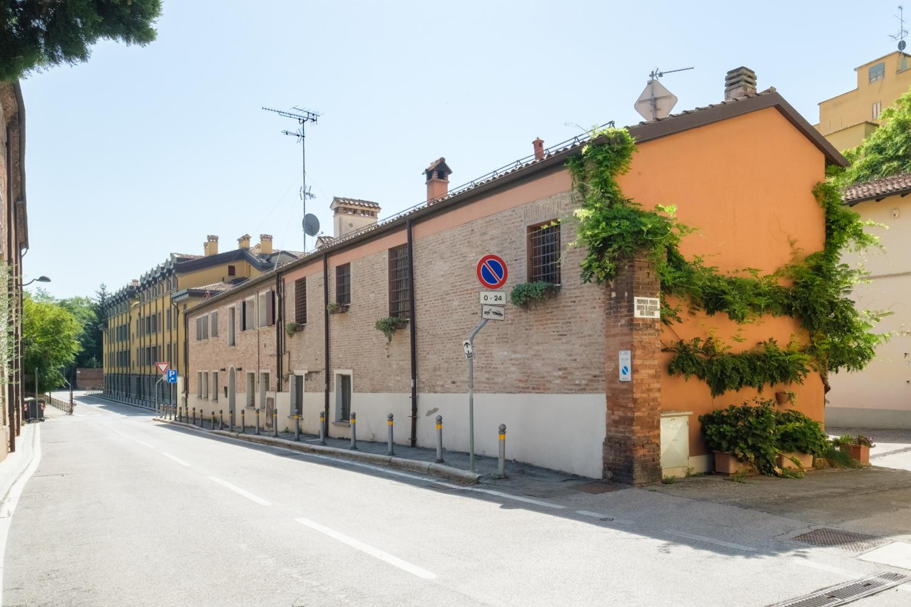 San Mamolo Apartment by Studio Vita view 3
