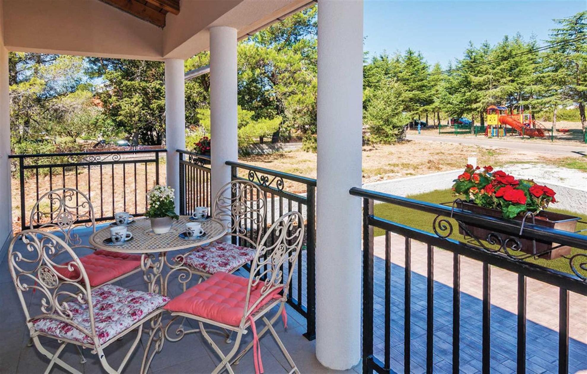 New! Holiday Home Tina with pool photo 3