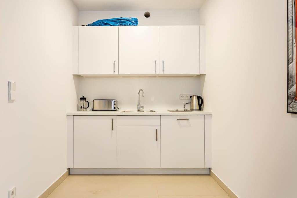Sleek Design in Trendy Mitte