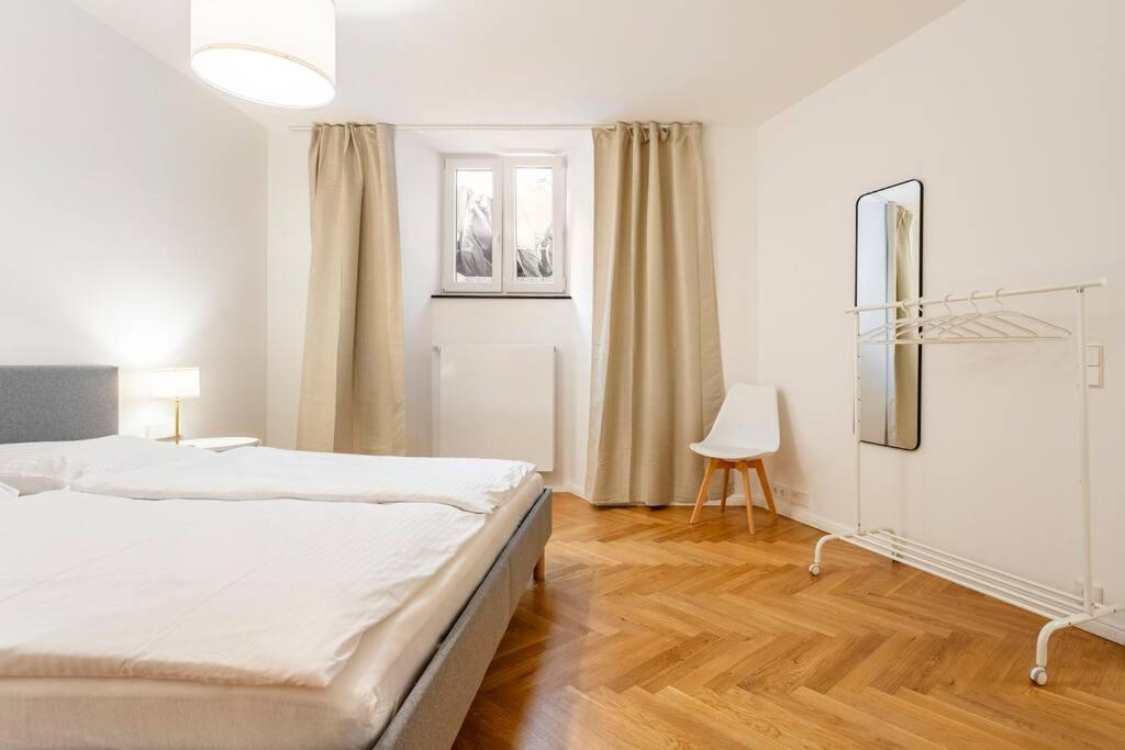 Sleek Design in Trendy Mitte