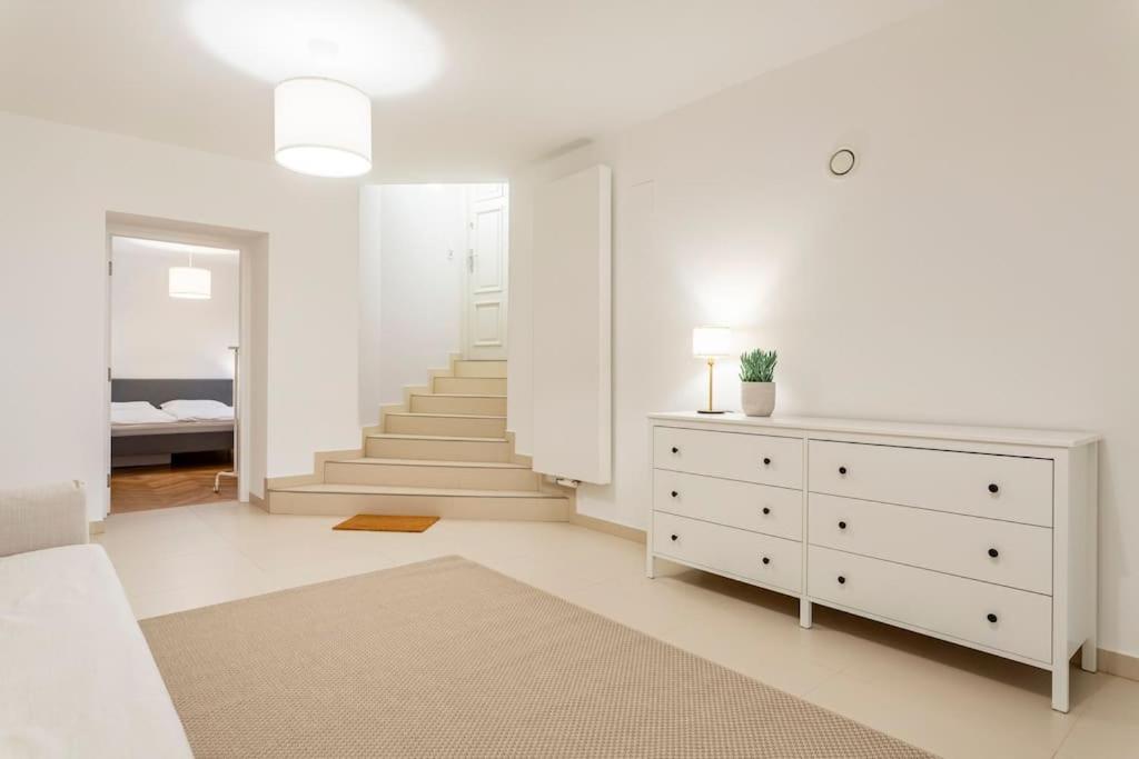 Sleek Design in Trendy Mitte