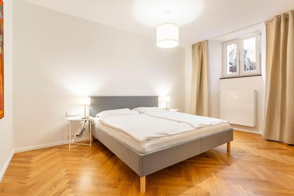 Sleek Design in Trendy Mitte