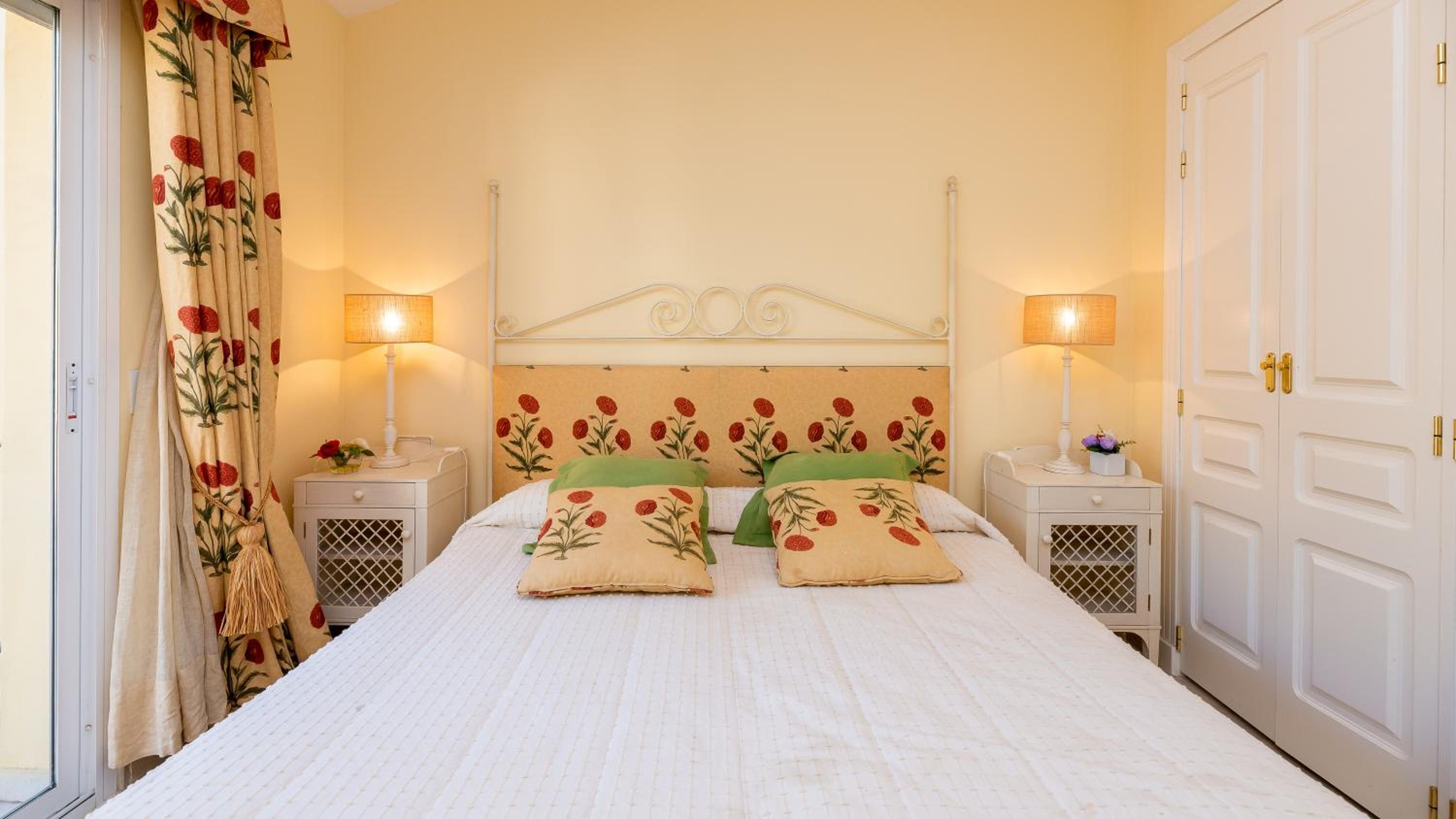 Golf Villa in Marbella, Frontline Golfvilla in RioReal Golf