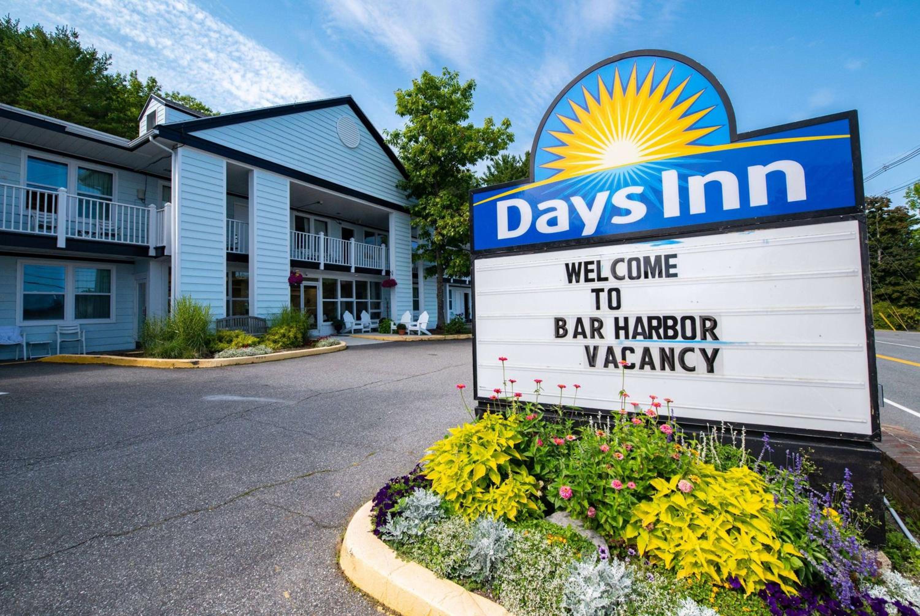 Hotel Days Inn by Wyndham Bar Harbor - Image 1