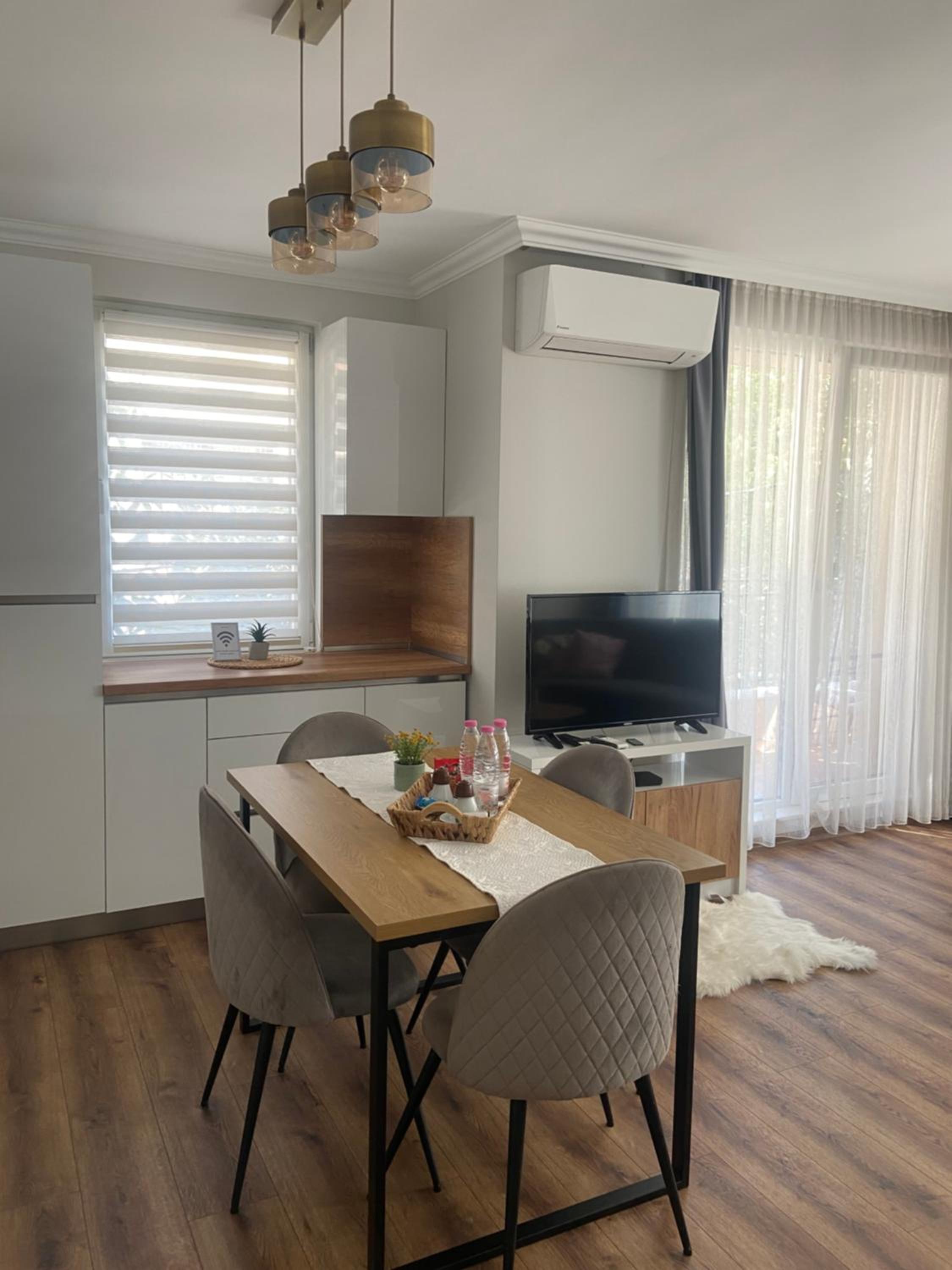 M&M Center Apartment with free parking