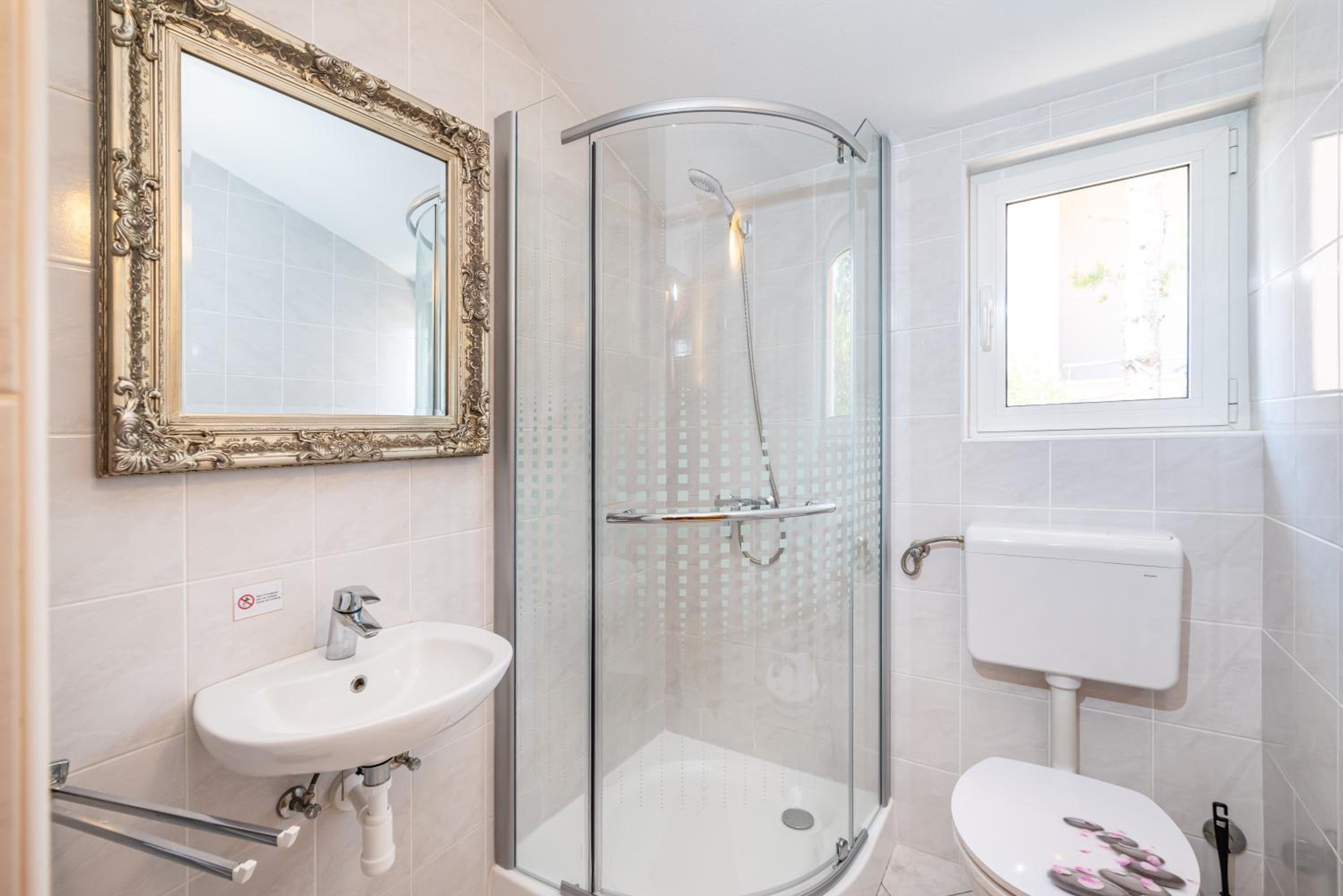 Apartmani kod Lovrića