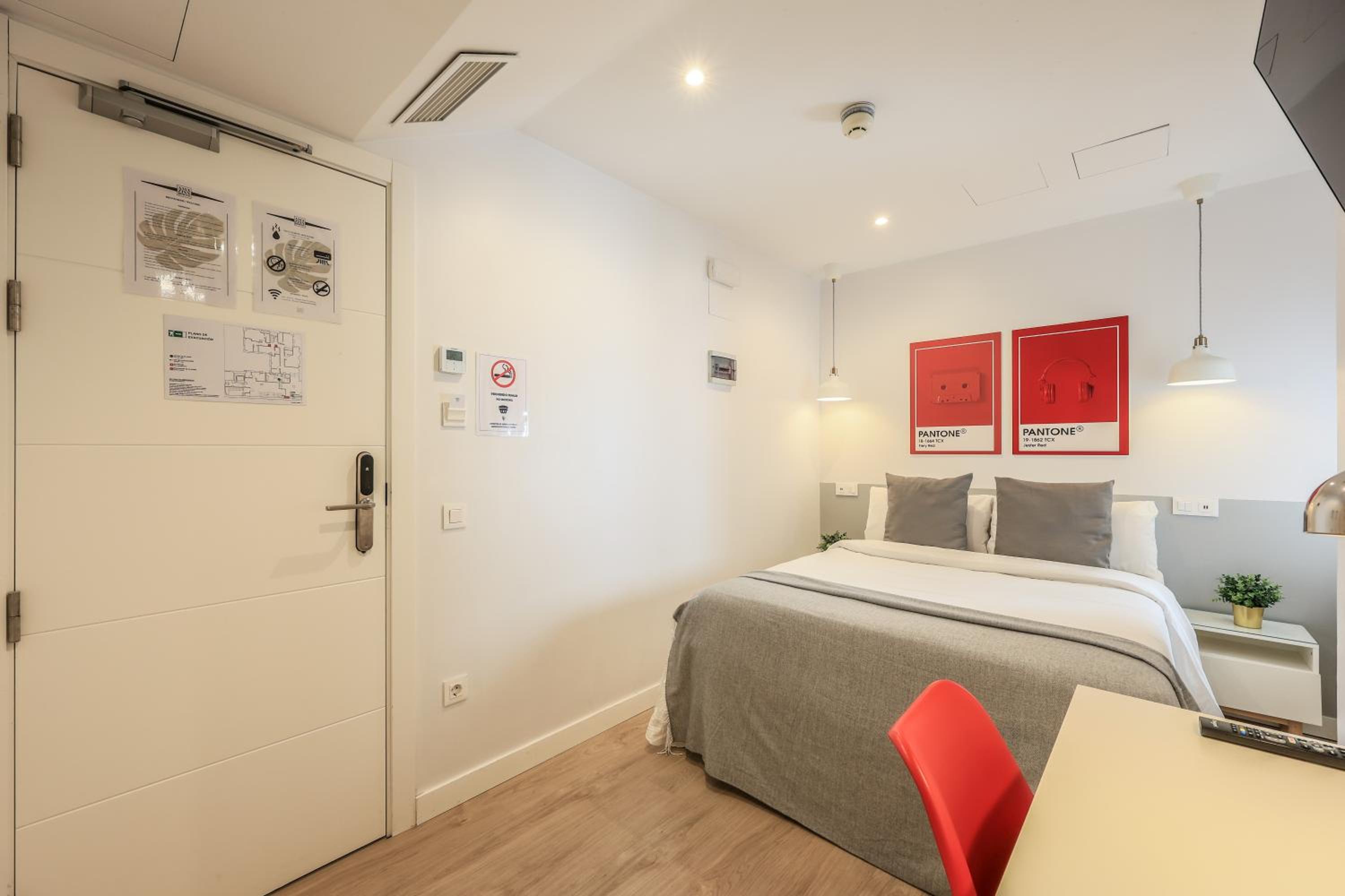 hotel room