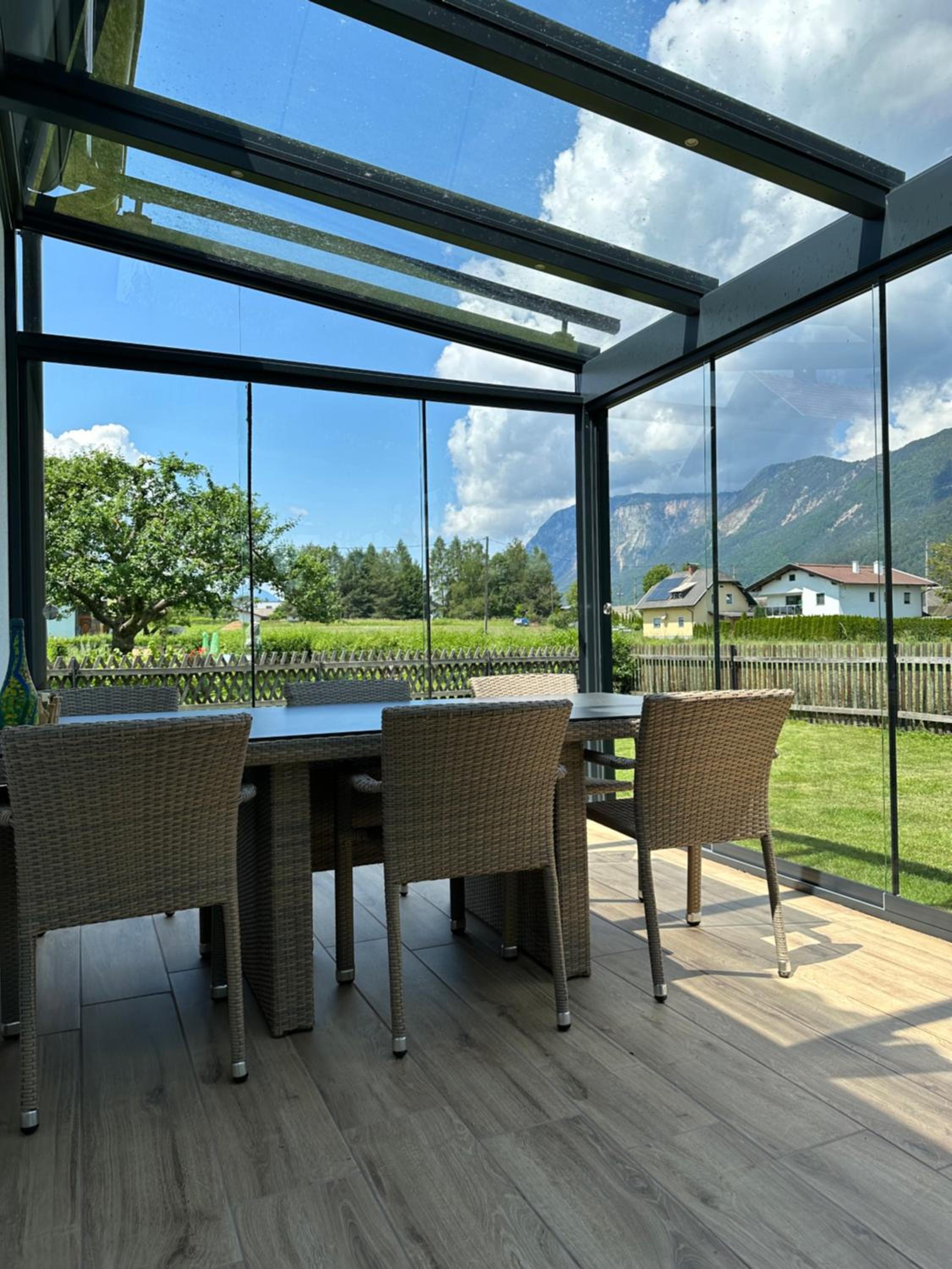 myurlaub(.)at