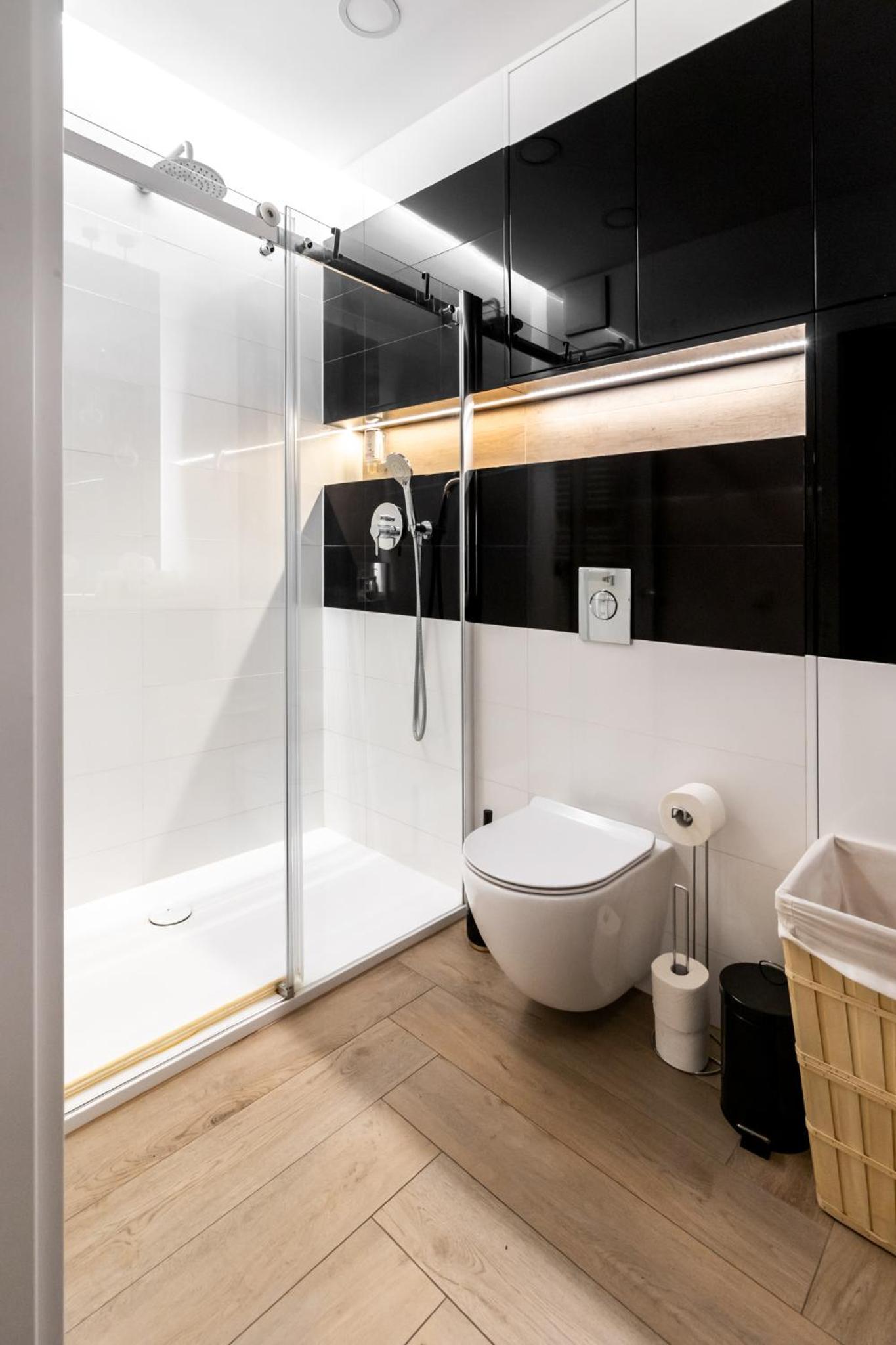 Urban Chic - Luxury 2-Bedroom, Mennica Residence