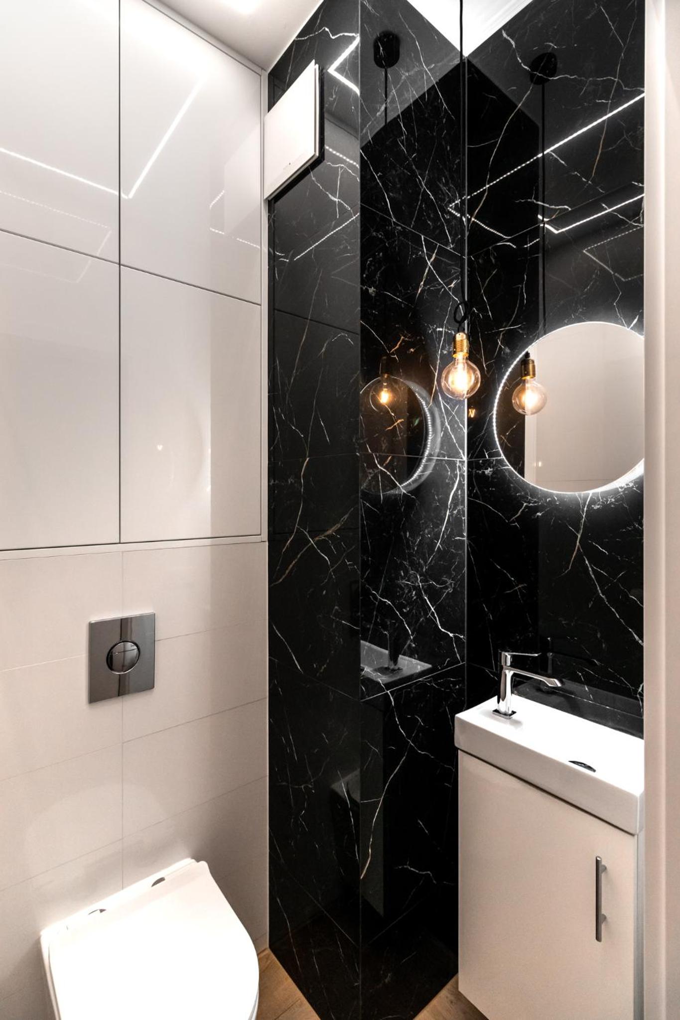 Urban Chic - Luxury 2-Bedroom, Mennica Residence