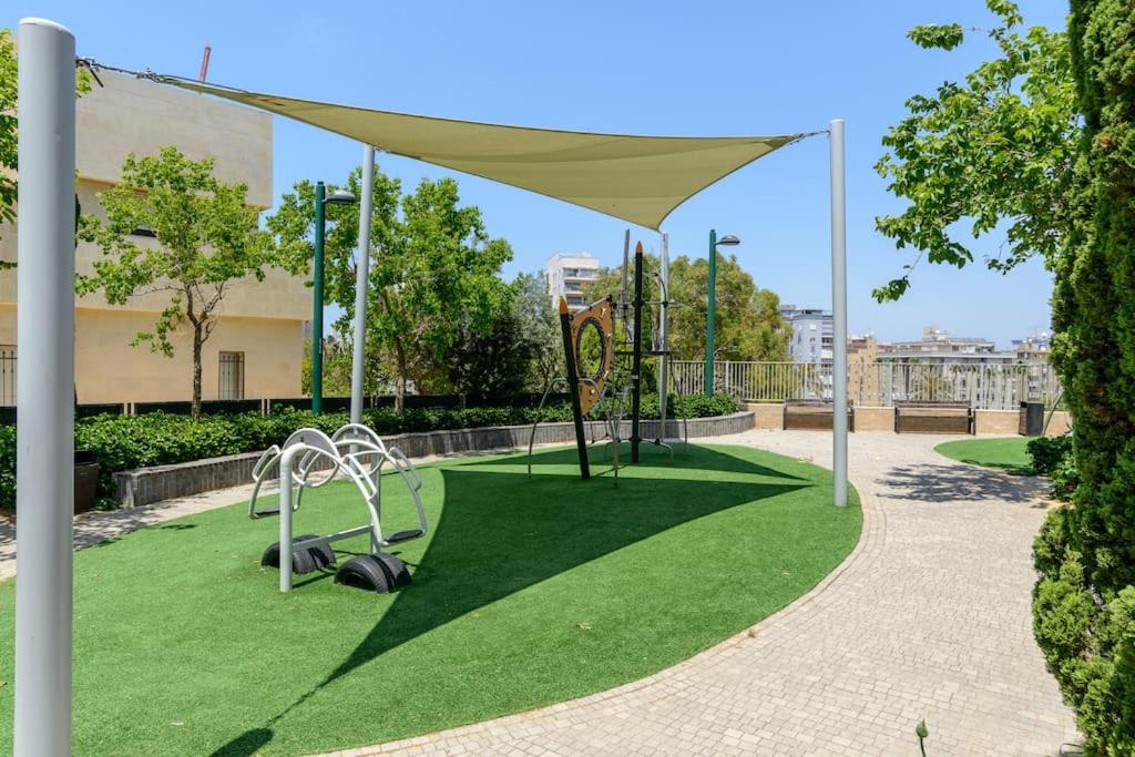 Netanyas One Bedroom Beachside Escape view 4