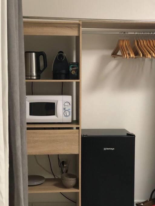 les hauts de Remire Chambre studio indépendant calme avec piscine