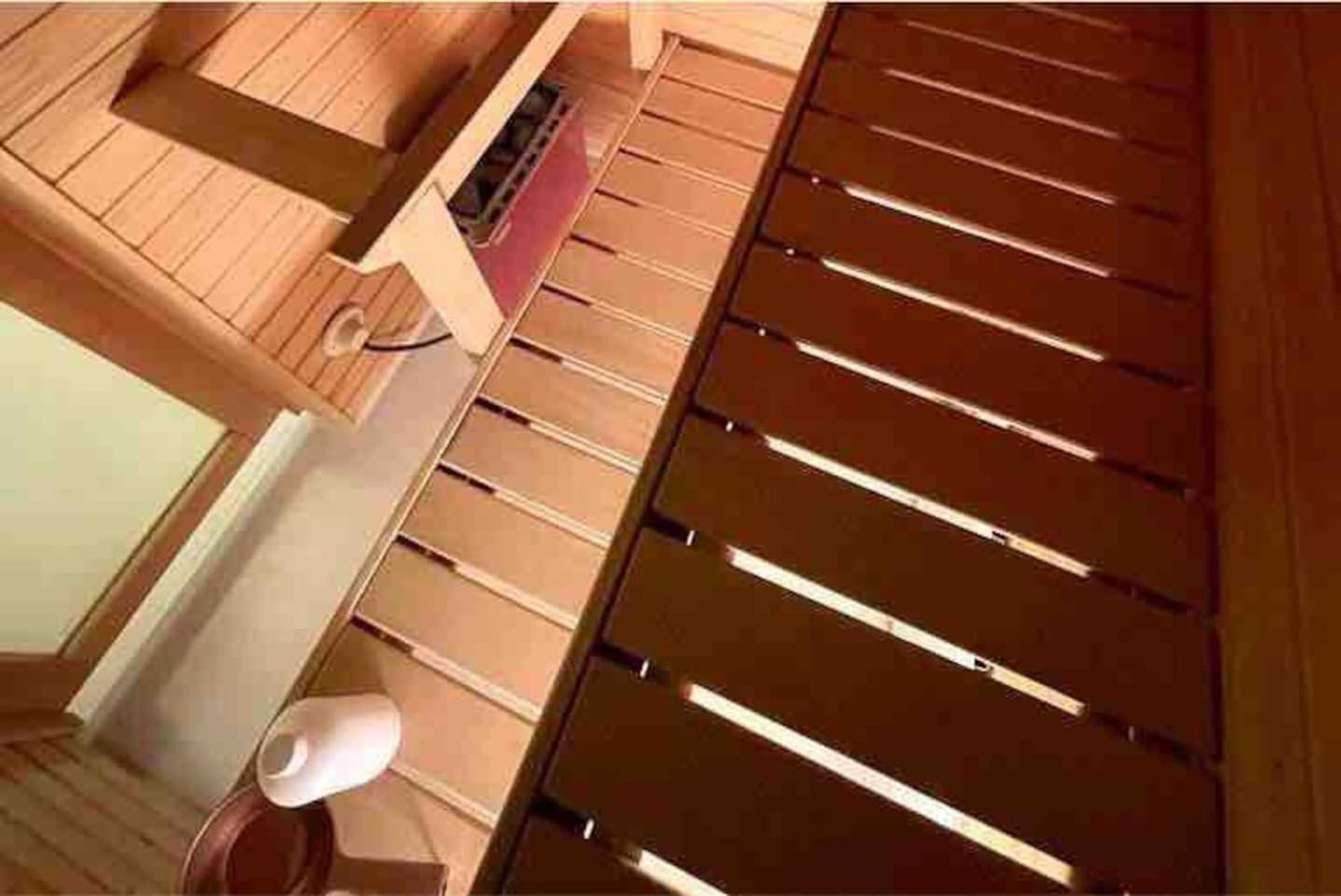 Townhouse with private sauna