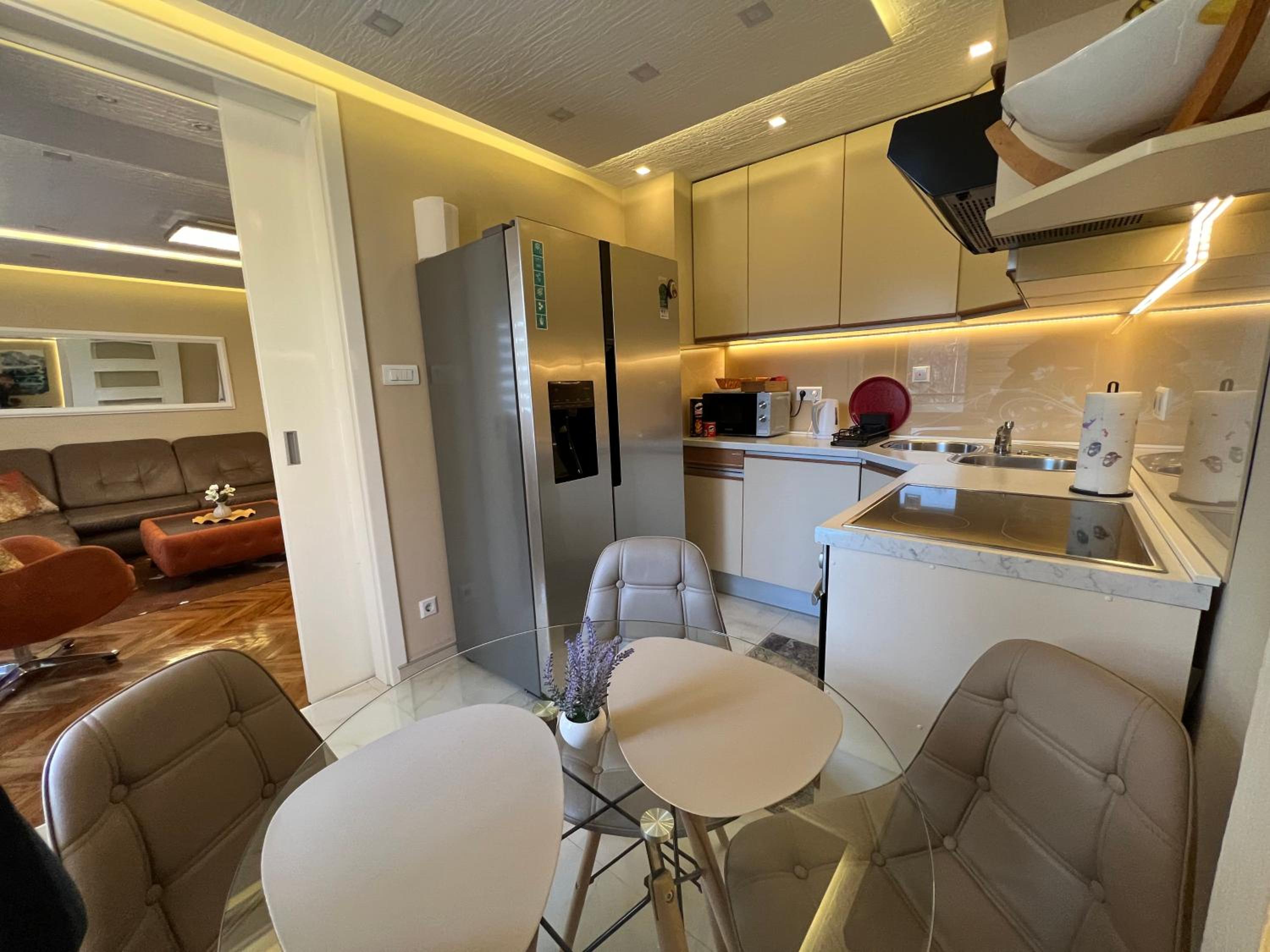 Apartment Lux
