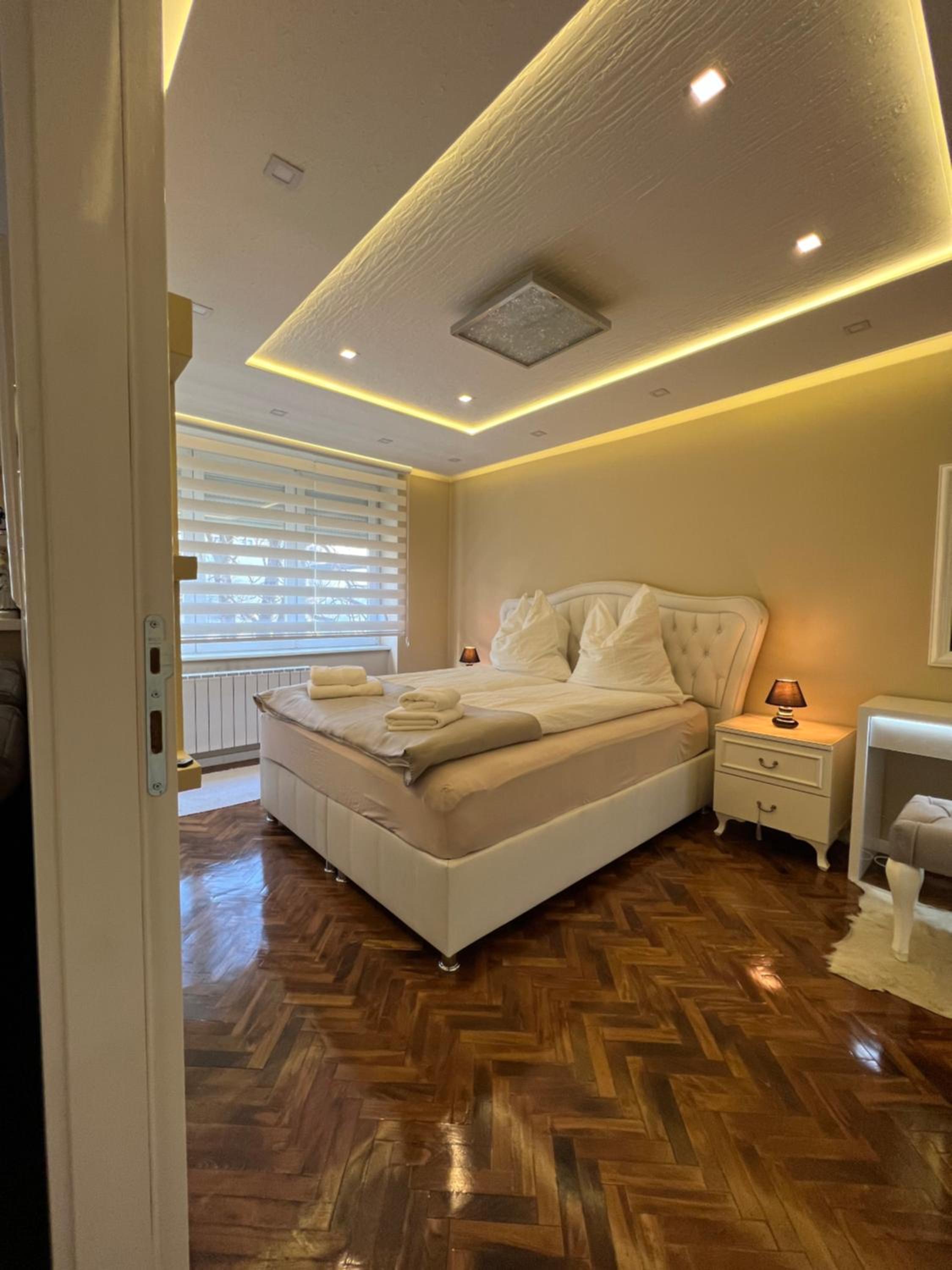 Apartment Lux