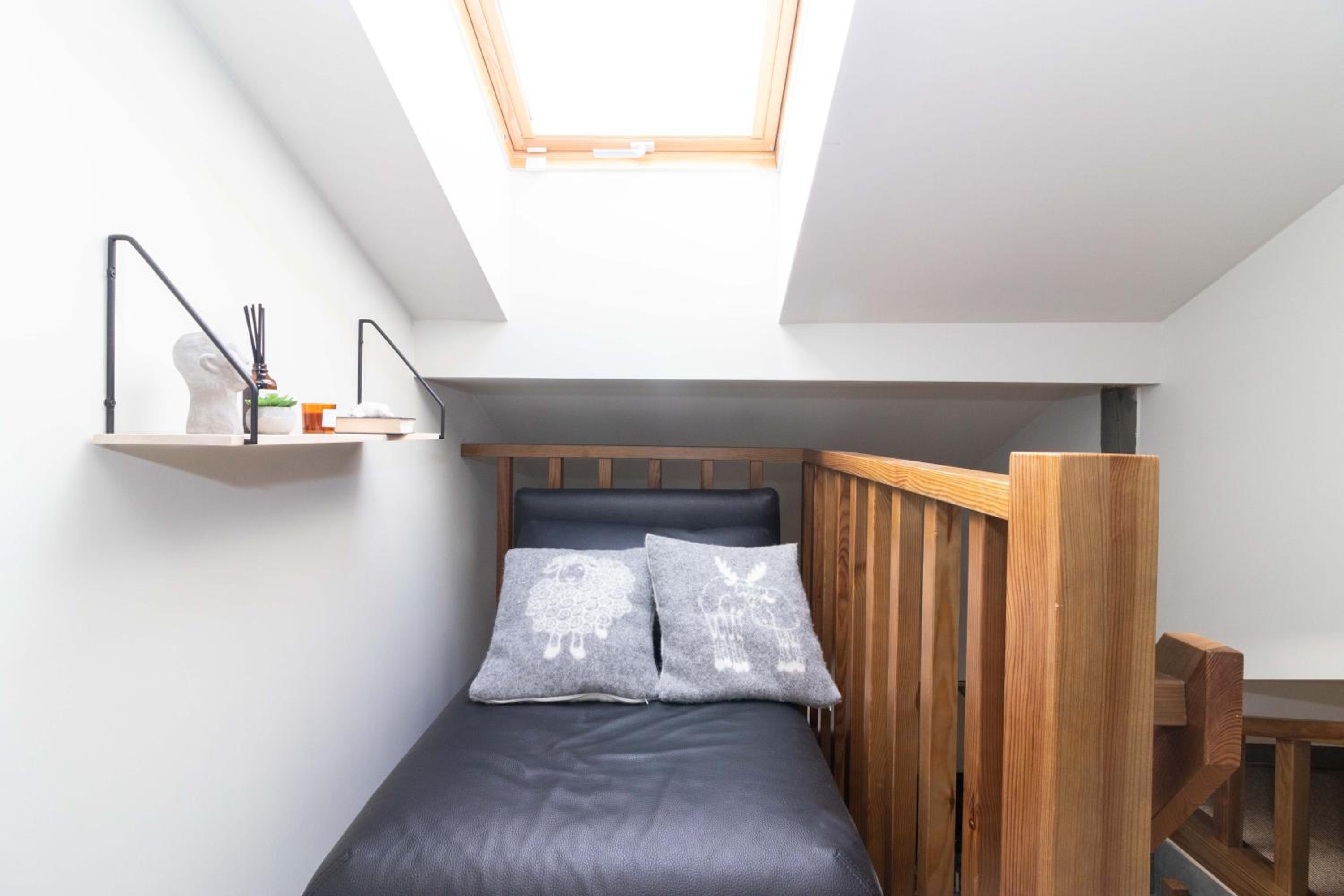 Authentic Peaceful Home Nida, By Cohost